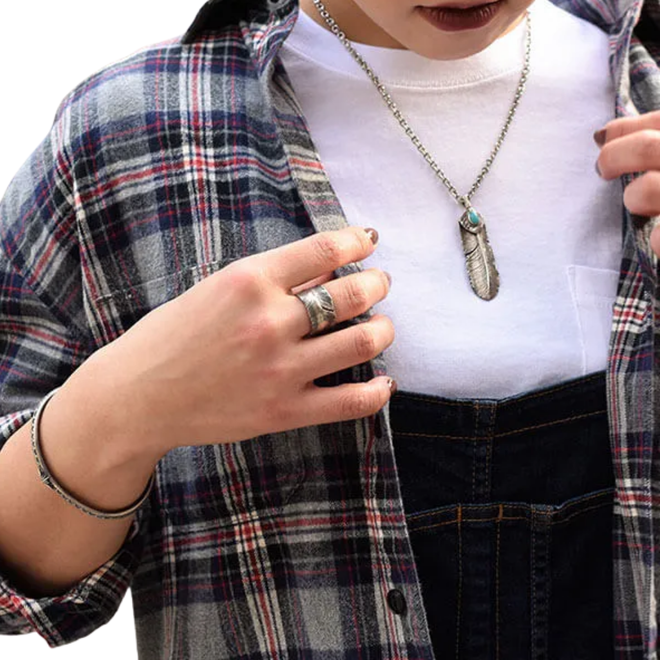 SAAD FEATHER (FACING RIGHT) NATURAL TURQUOISE STONE PENDANT TOP - No Color