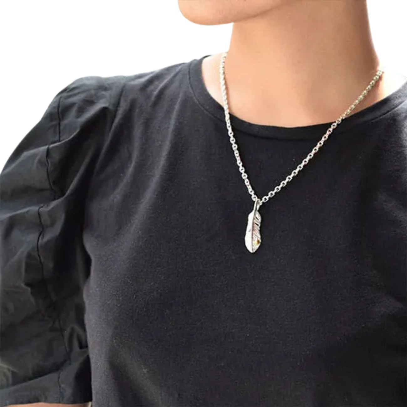 SAAD WHITE BURNT FEATHER (LEFT FACING) PENDANT TOP K18 (18 KARAT GOLD) - No Color