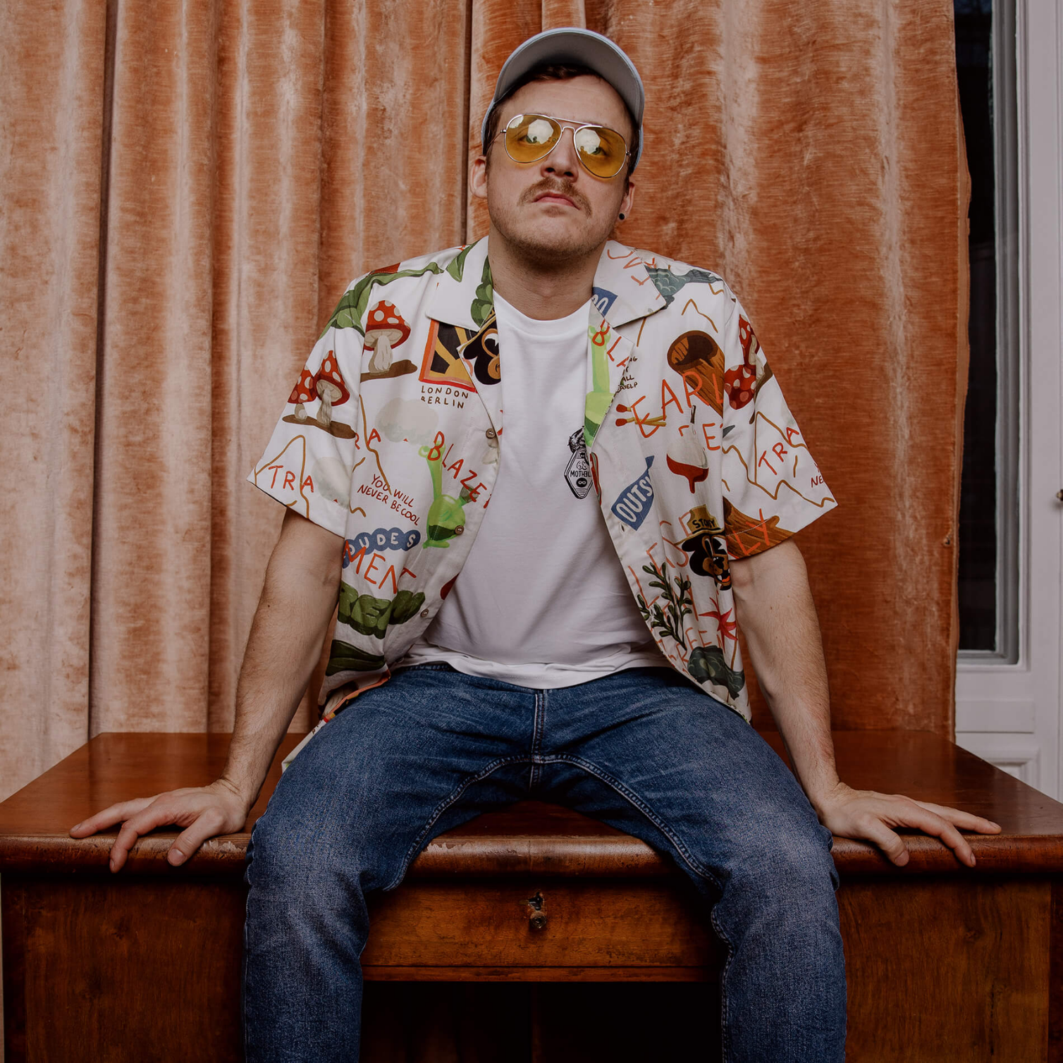 THE DUDES TREASURE TRAIL WHITE HAWAIIAN SHIRT - MULTICOLOR