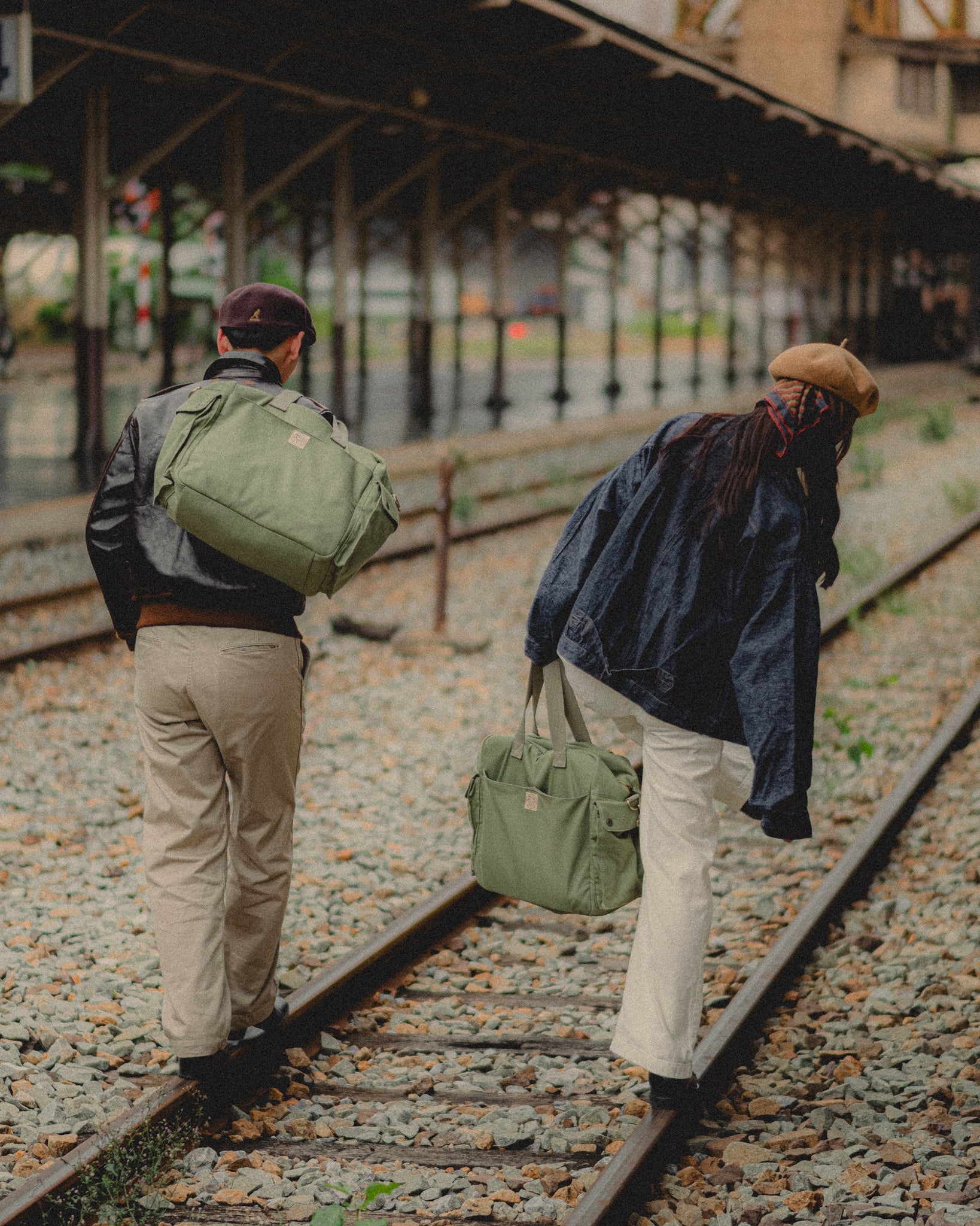 TELLURIDE MONKEY CARRIER TOTE