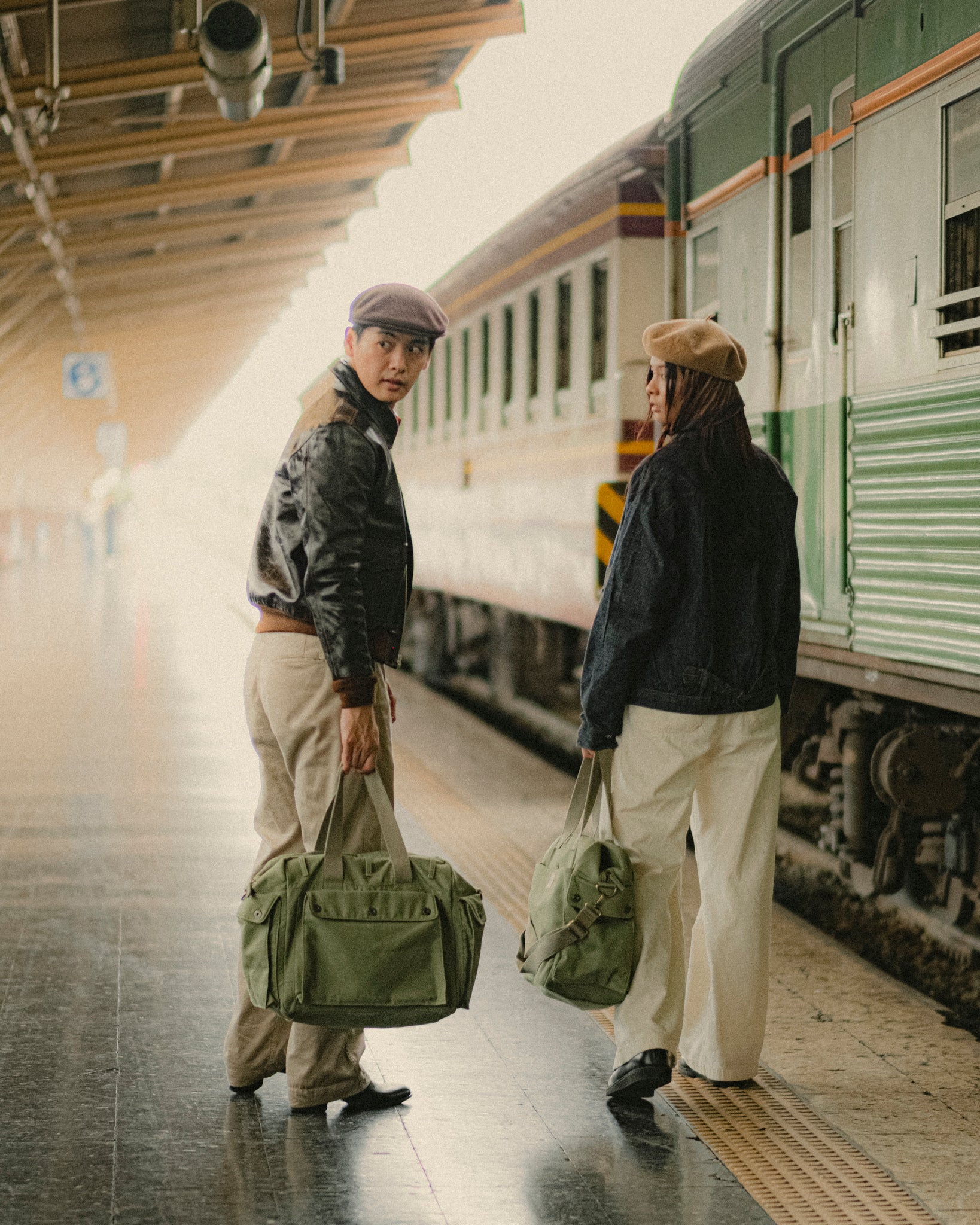 TELLURIDE MONKEY CARRIER TOTE