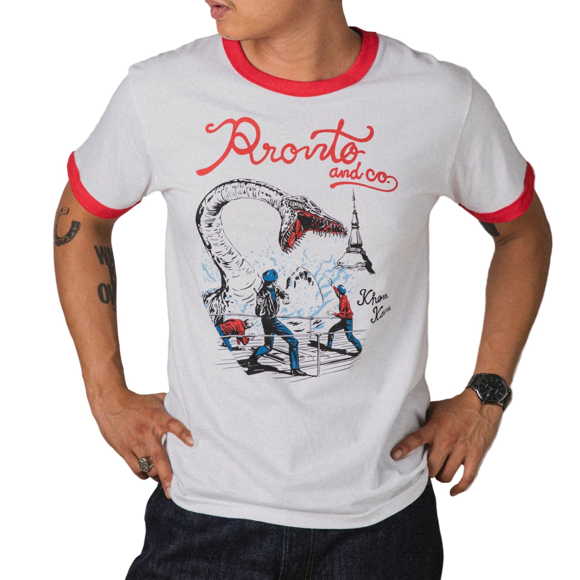 PRONTO & CO. KHONKAEN SOUVENIR RINGER TEE - WHITE/RED