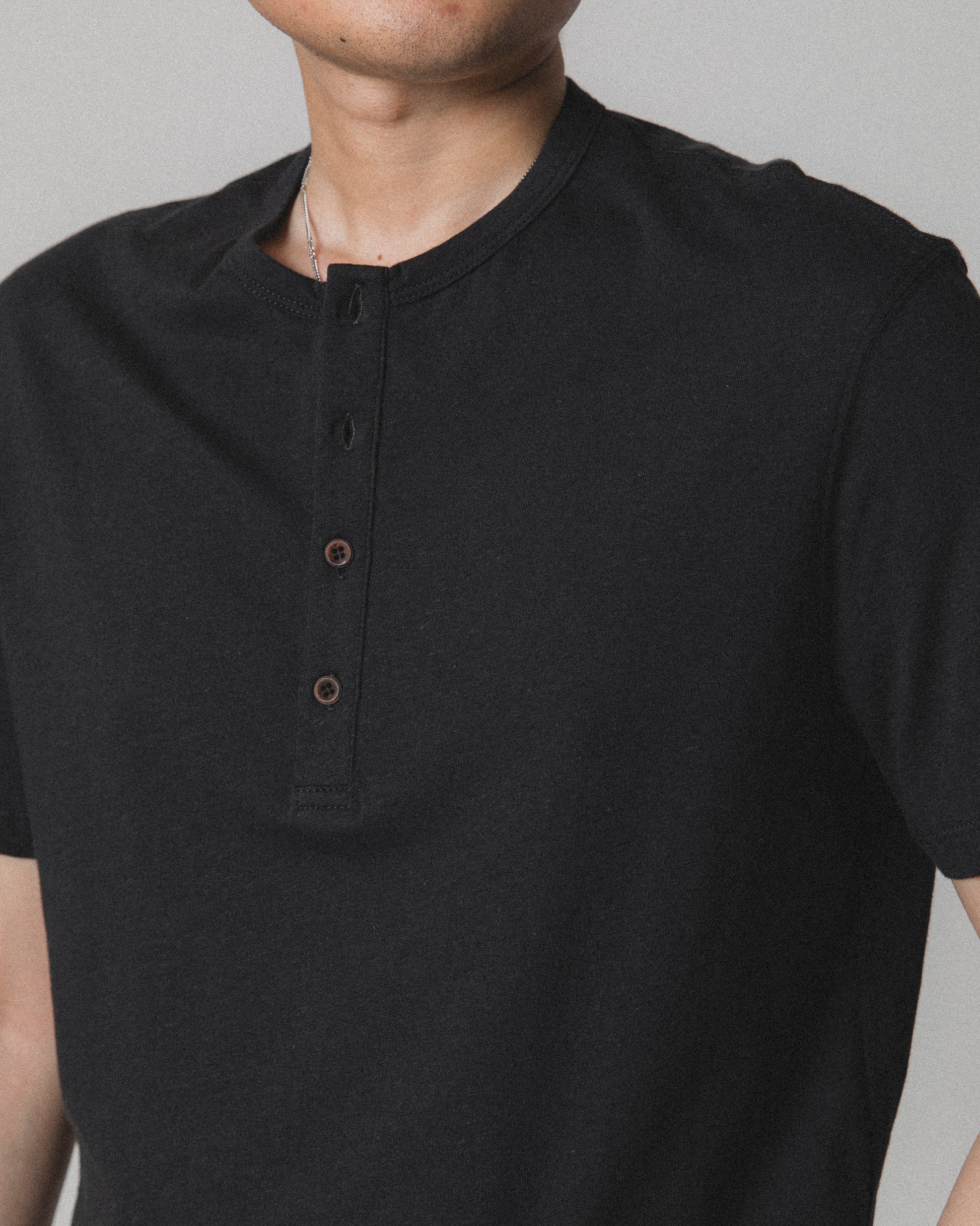 TELLURIDE RANCHERO HENLEY T-SHIRT - CROW