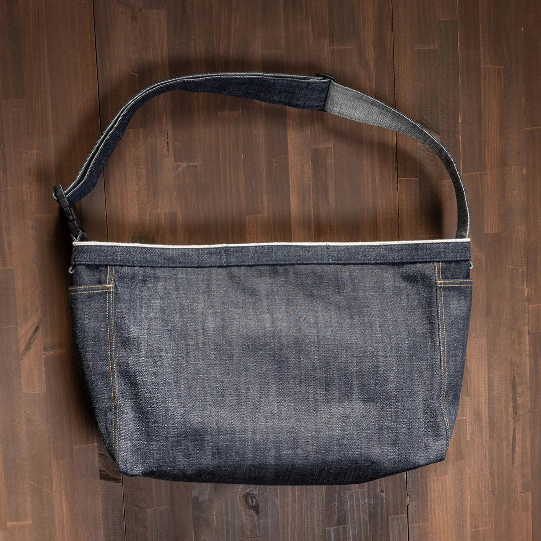 YAMANE LOT.9024 DENIM NEWSPAPER BAG 20 INCH - DENIM