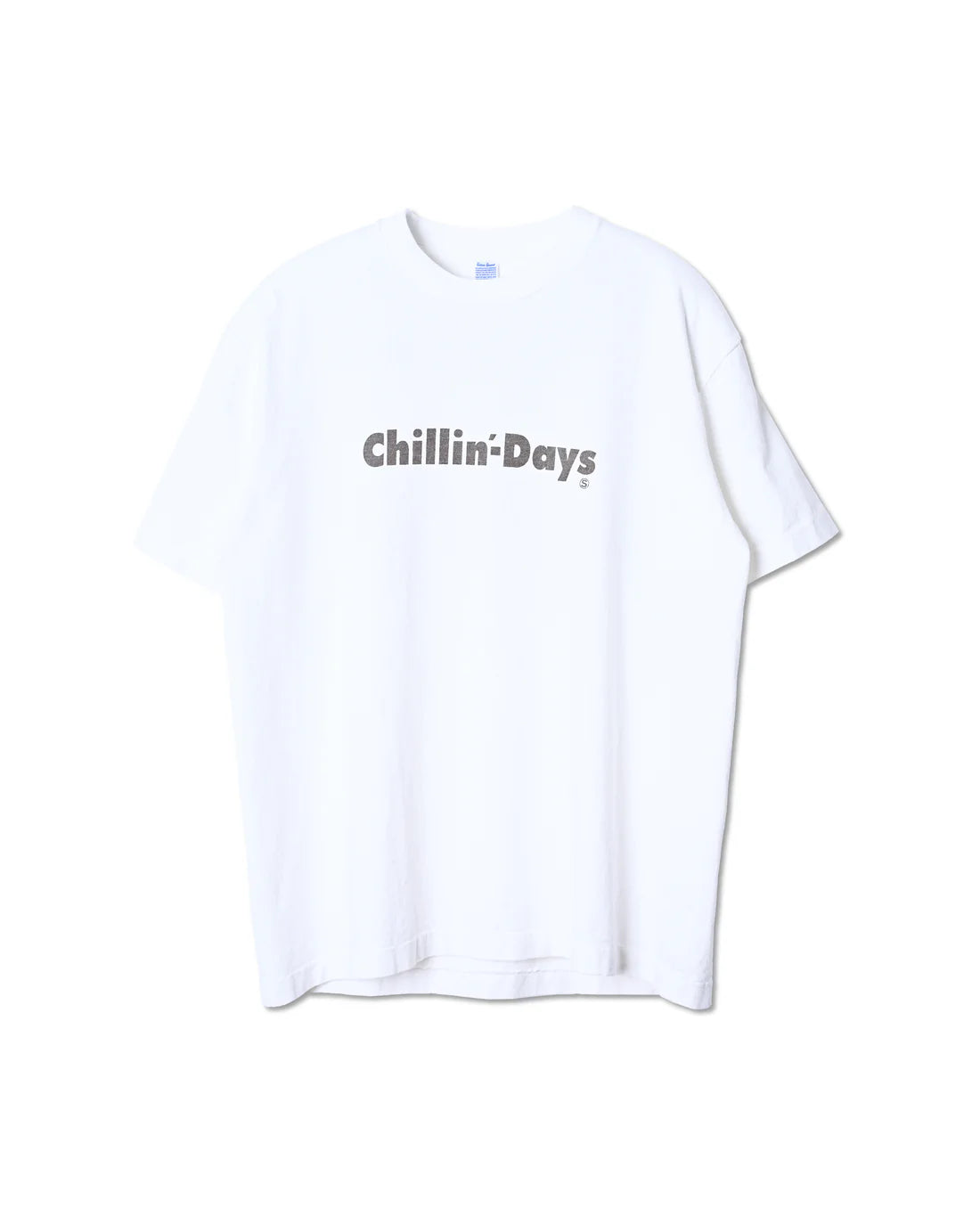 UNISON SPECIAL GIANT TUBE PG PRINT S/S TEE(CHILLIN DAY) - WHITE