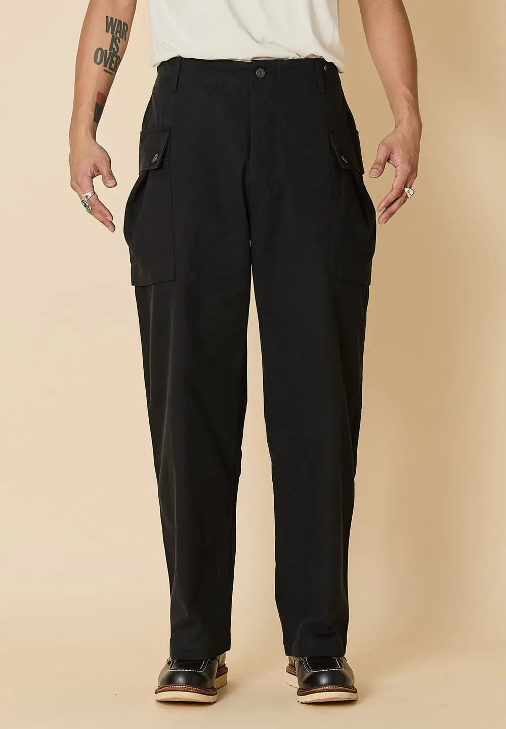 LEGS CO MONKEY PANTS - BLACK