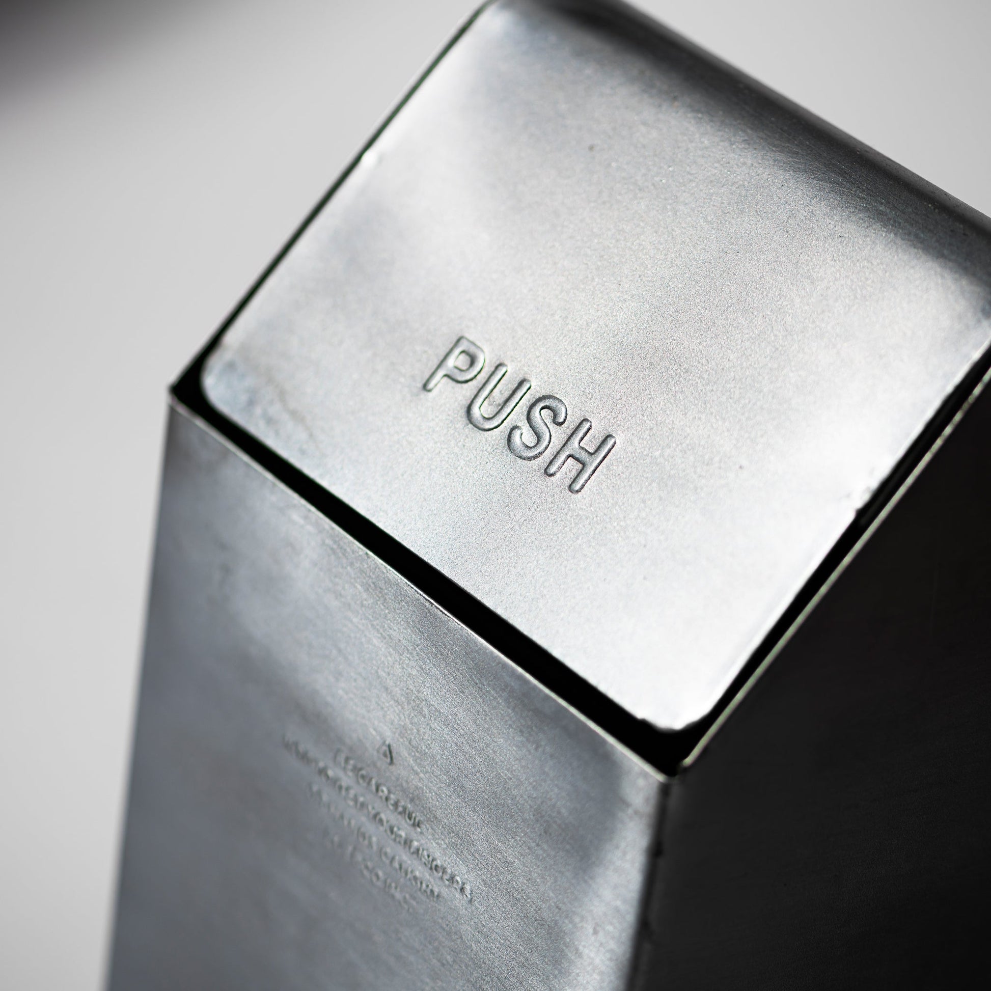 PUEBCO COUNTERTOP DUSTBIN