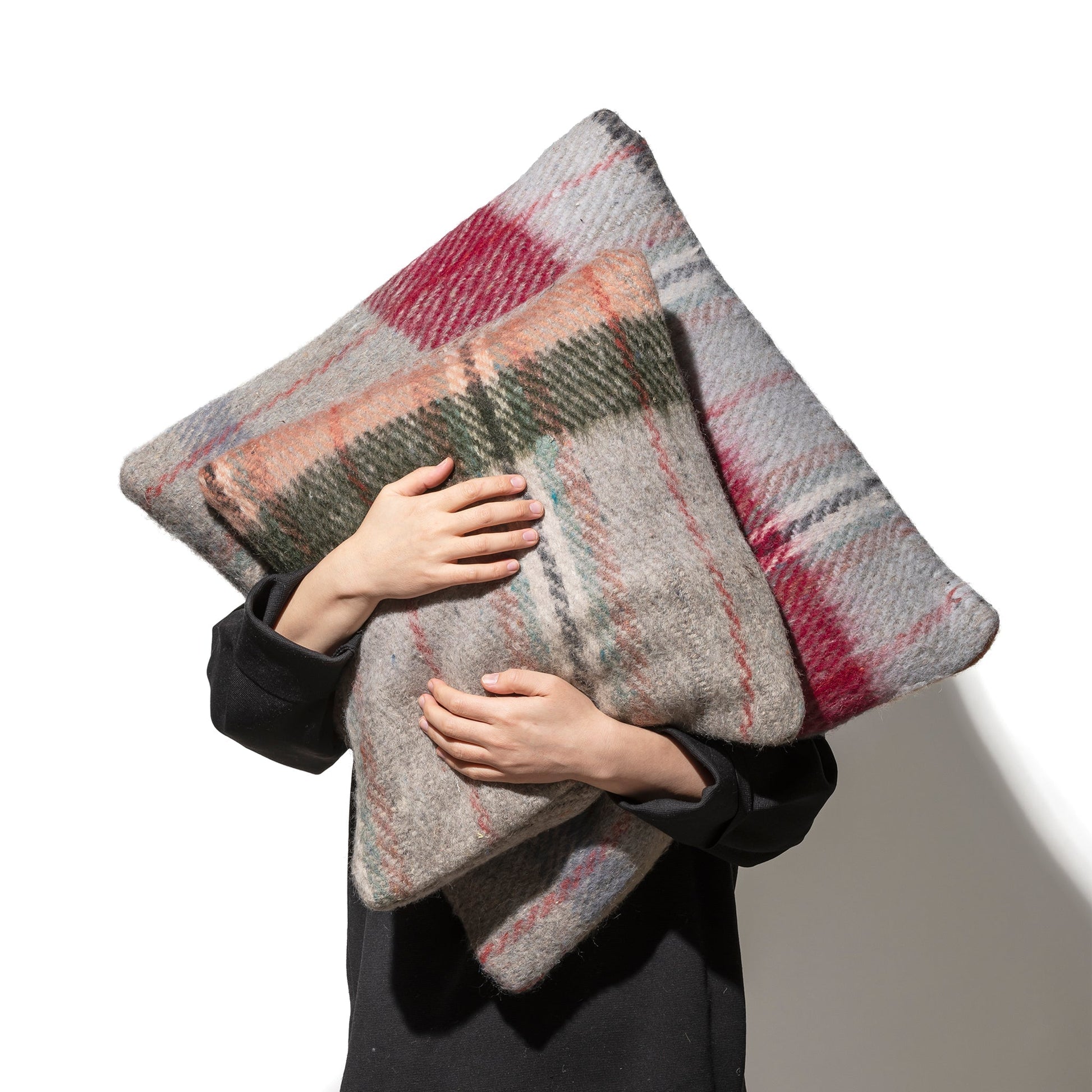 PUEBCO RECYCLED WOOL MIX CUSHION COVER 45 x 45 / Assorted Color