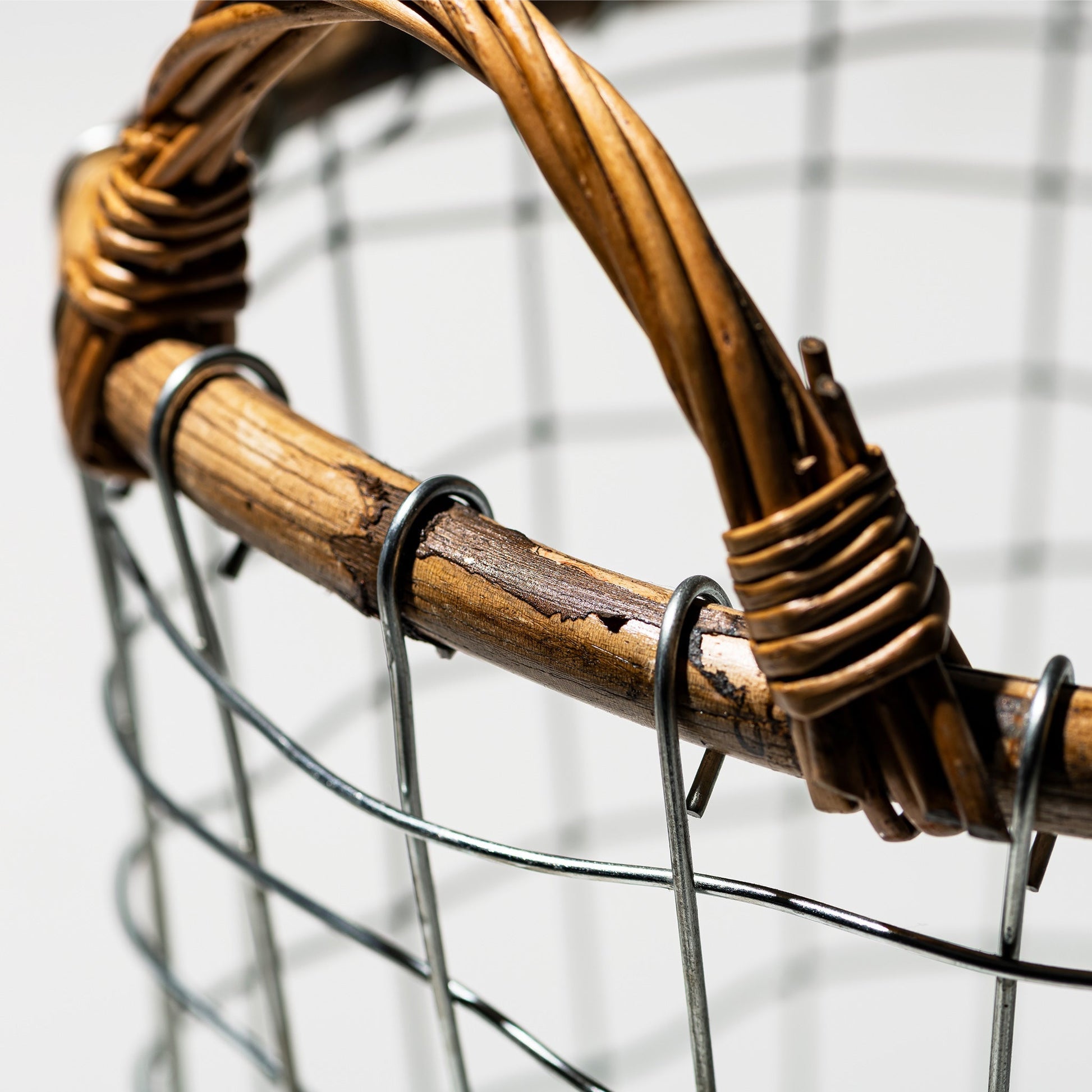 PUEBCO RATTAN TOP WIRE BASKET / Small