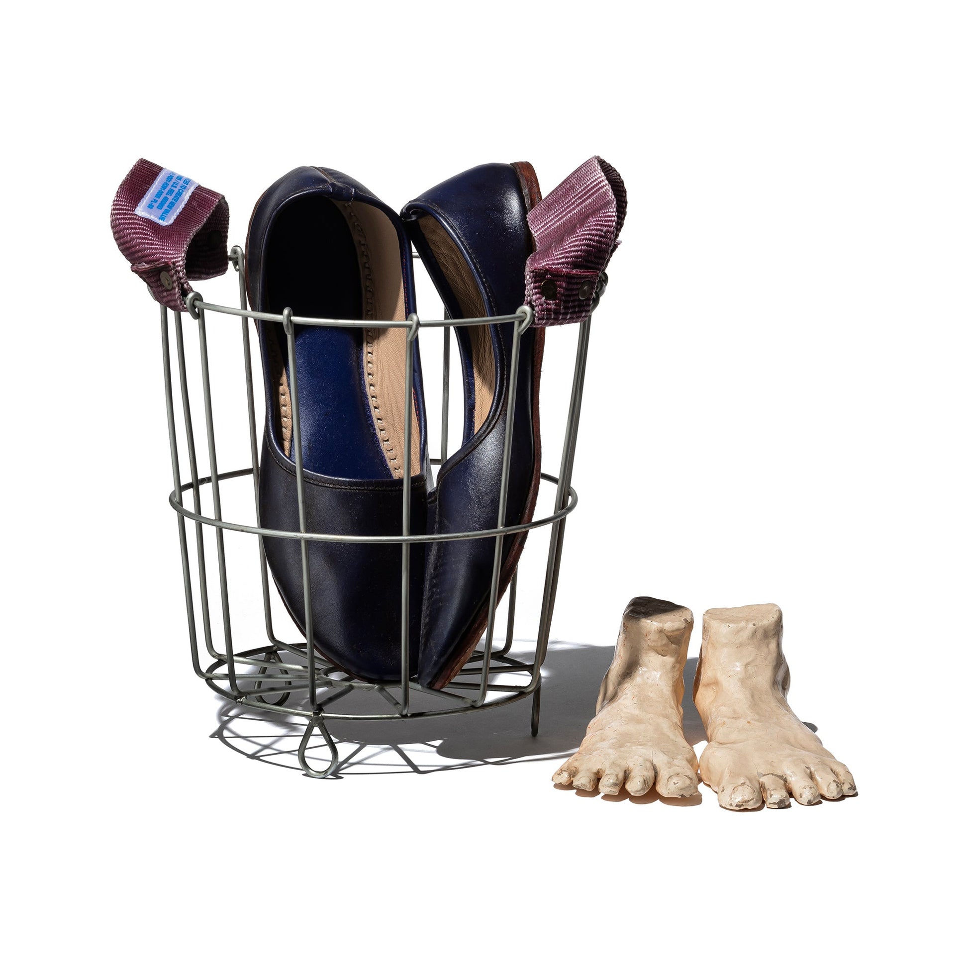 PUEBCO BELT HANDLE ROUND BASKET