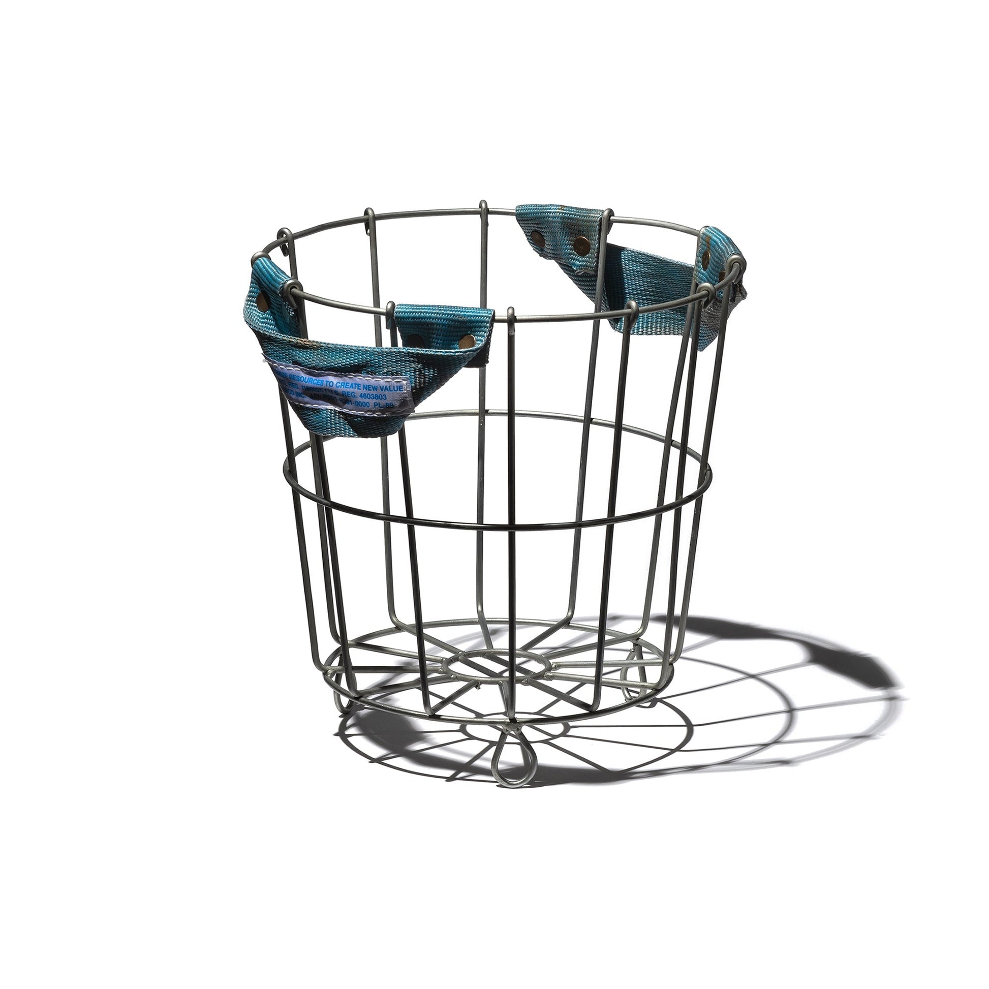 PUEBCO BELT HANDLE ROUND BASKET