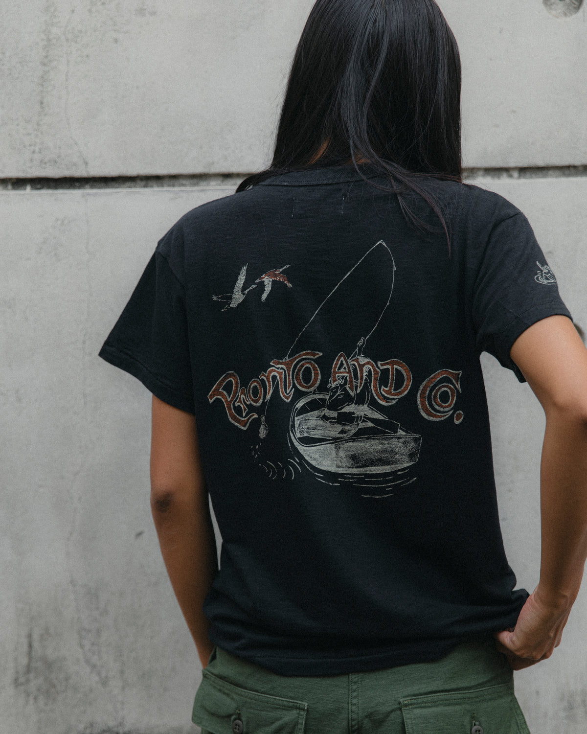 PRONTO & CO. PATHUM THANI SOUVENIR TEE - BLACK