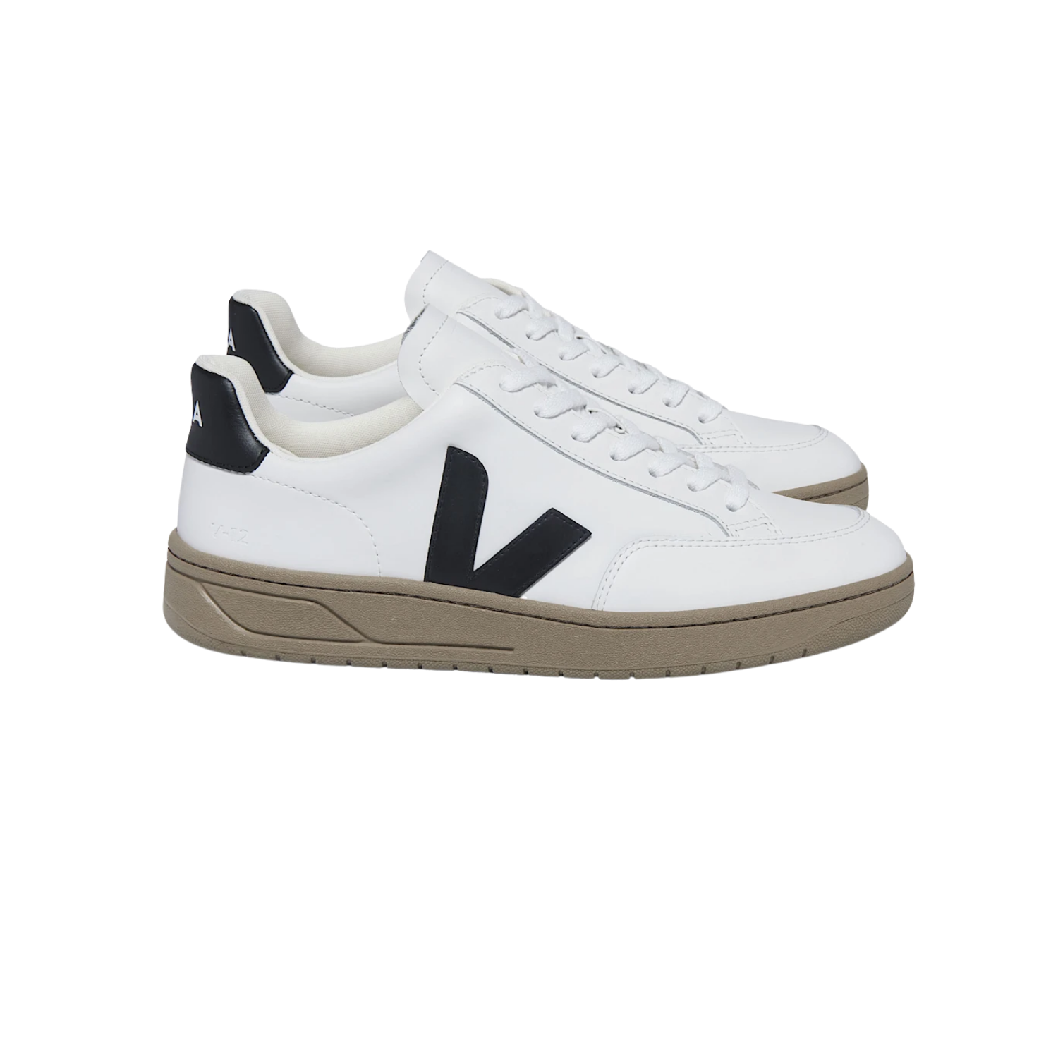 VEJA V-12 - EXTRA-WHITE/BLACK/DUNE