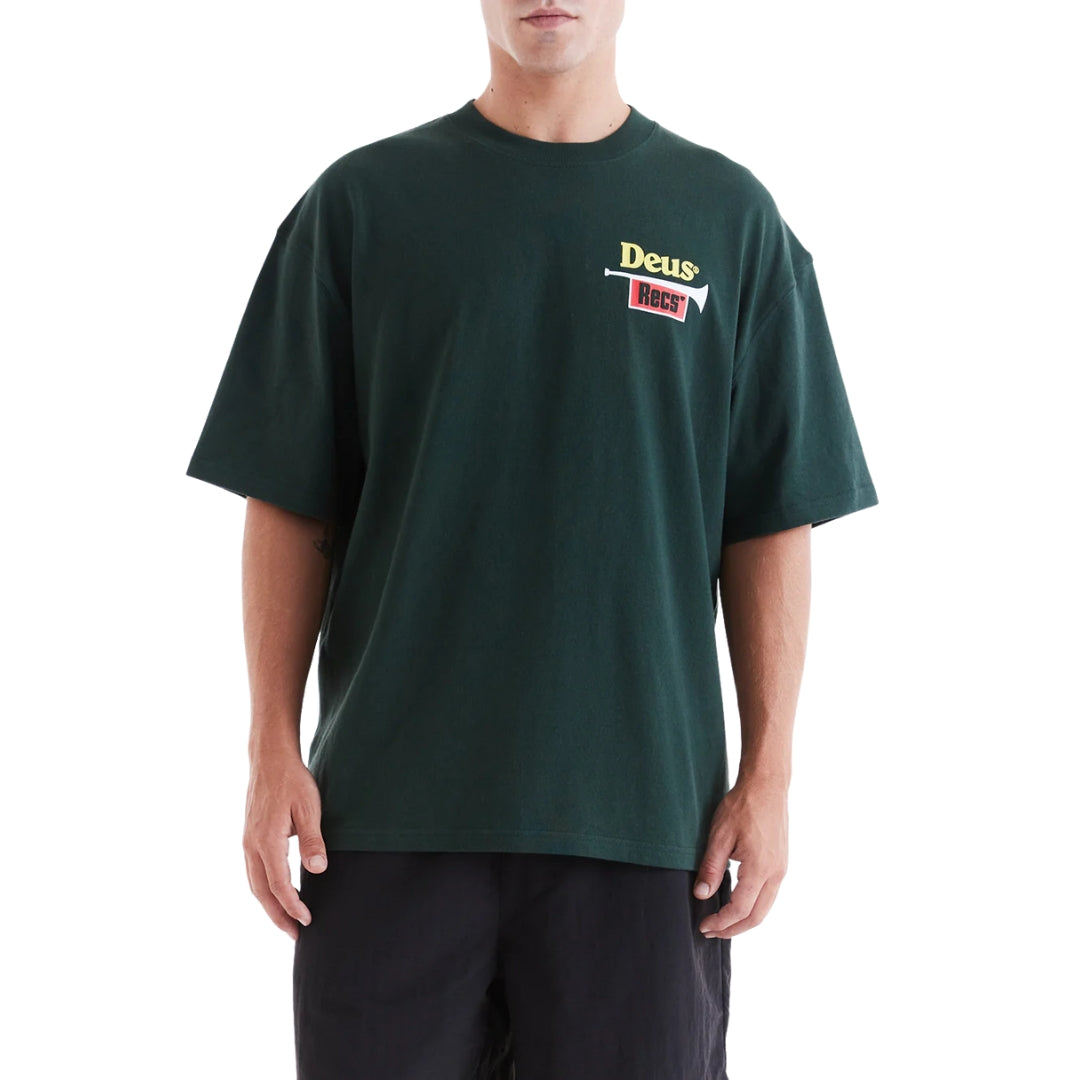 DEUS EX MACHINA BRASSWORKS TEE - TREK GREEN
