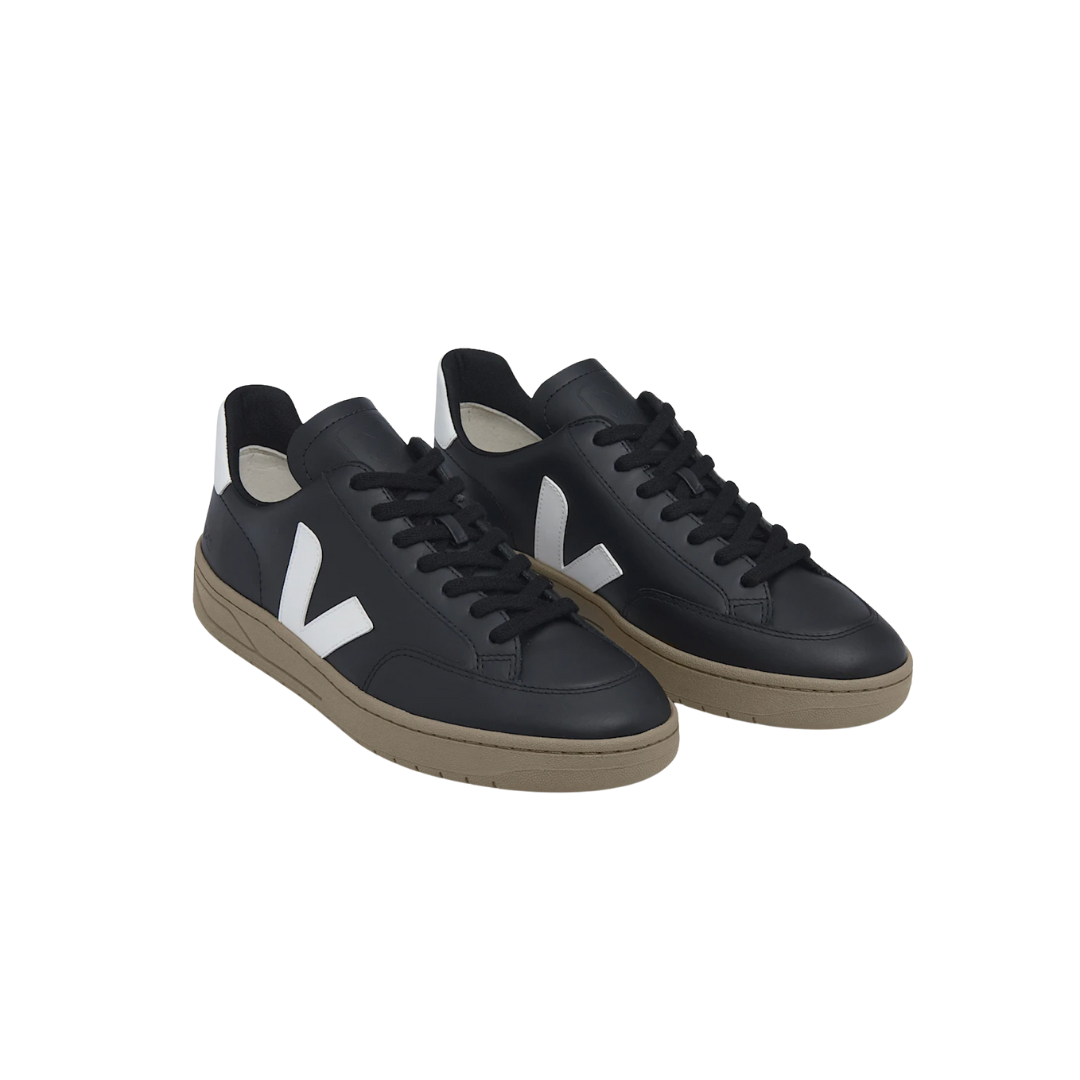 VEJA V-12 - BLACK/WHITE/DUNE
