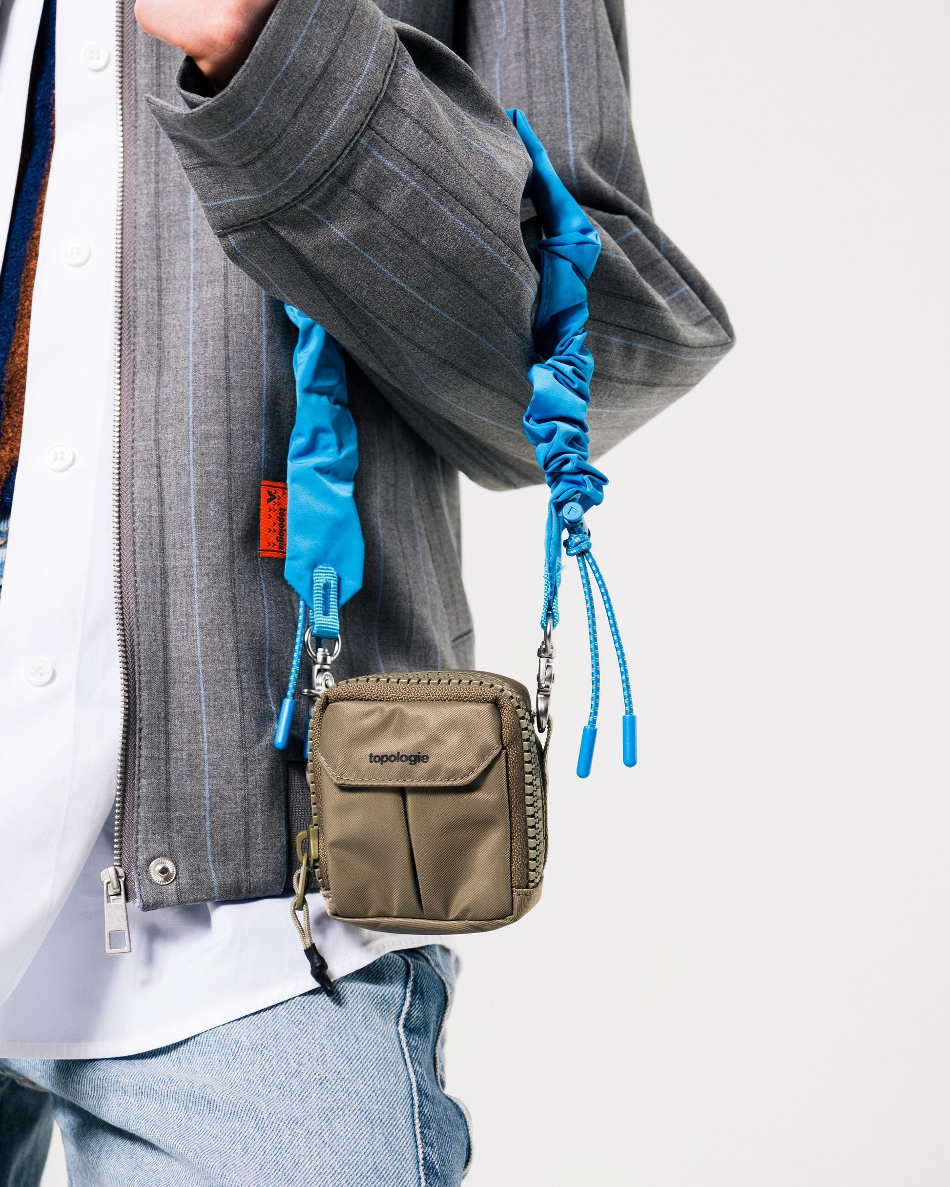 TOPOLOGIE BUNGEE WRIST STRAP