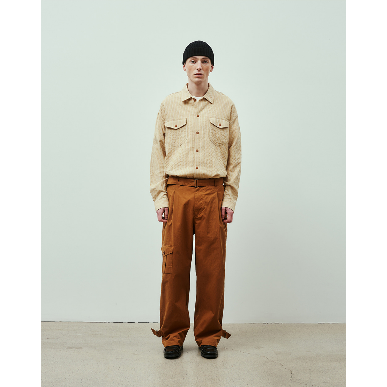 UNIFORM BRIDGE POCKET STRIPE SHIRTS - BEIGE