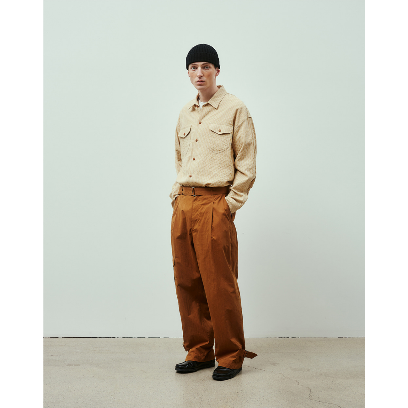UNIFORM BRIDGE POCKET STRIPE SHIRTS - BEIGE