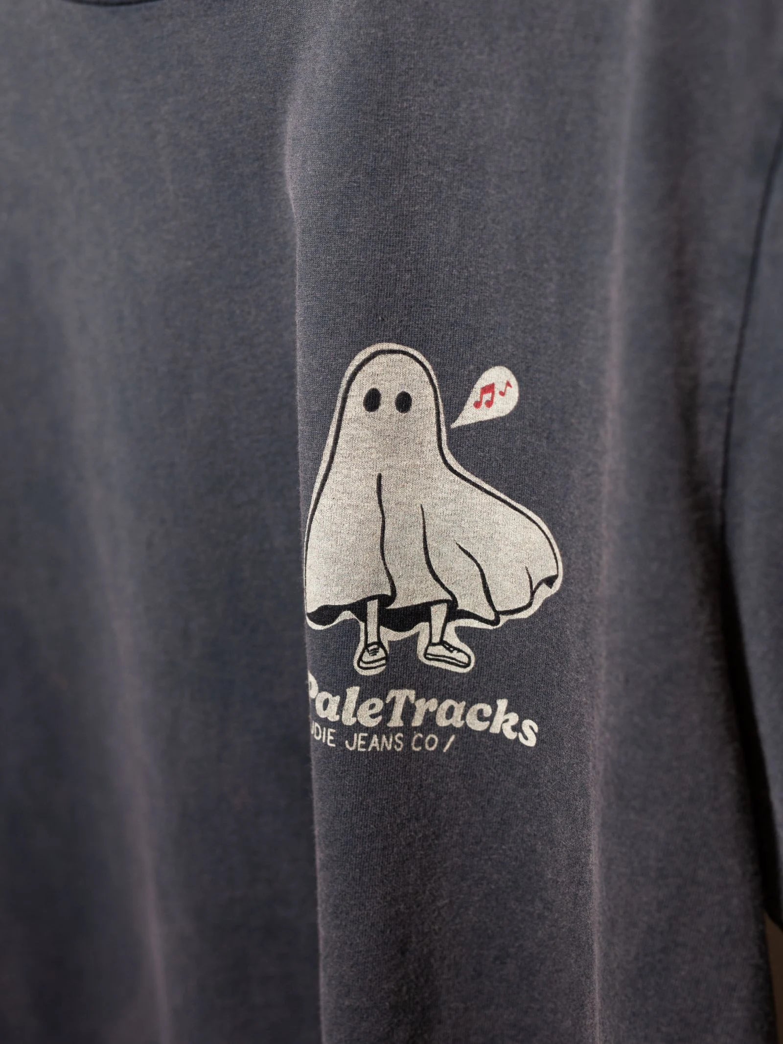 NUDIE JEANS ROY PALE TRACKS T-SHIRT - ANTRACITE
