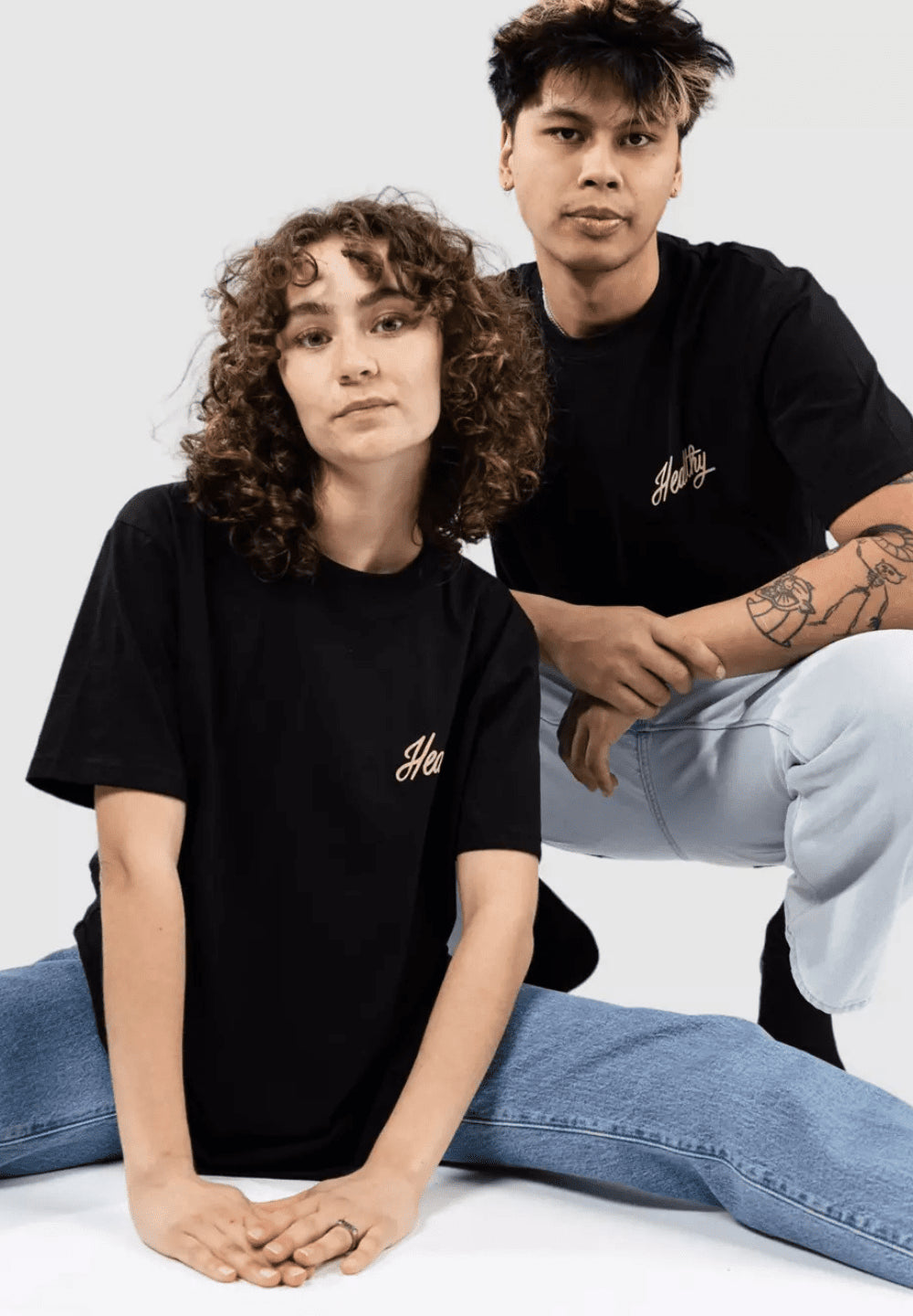 THE DUDES HEALTHY T-SHIRT - BLACK