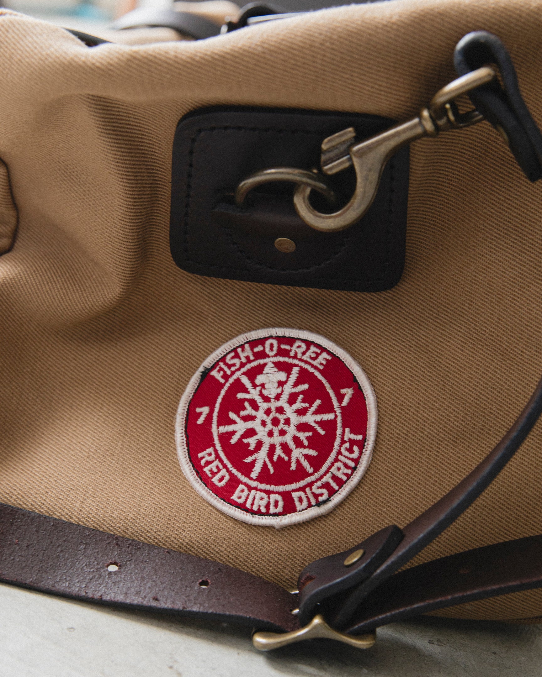 FILSON LIMITED EDITION SMALL DUFFLE BAG WITH PATCH - TAN