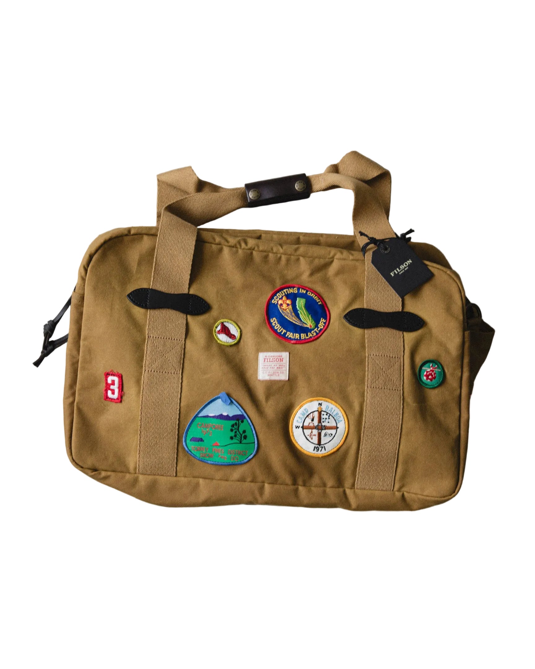 FILSON LIMITED EDITION ORIGINAL MEDIUM TIN CLOTH DUFFLE BAG WITH PATCH - DARK TAN 002