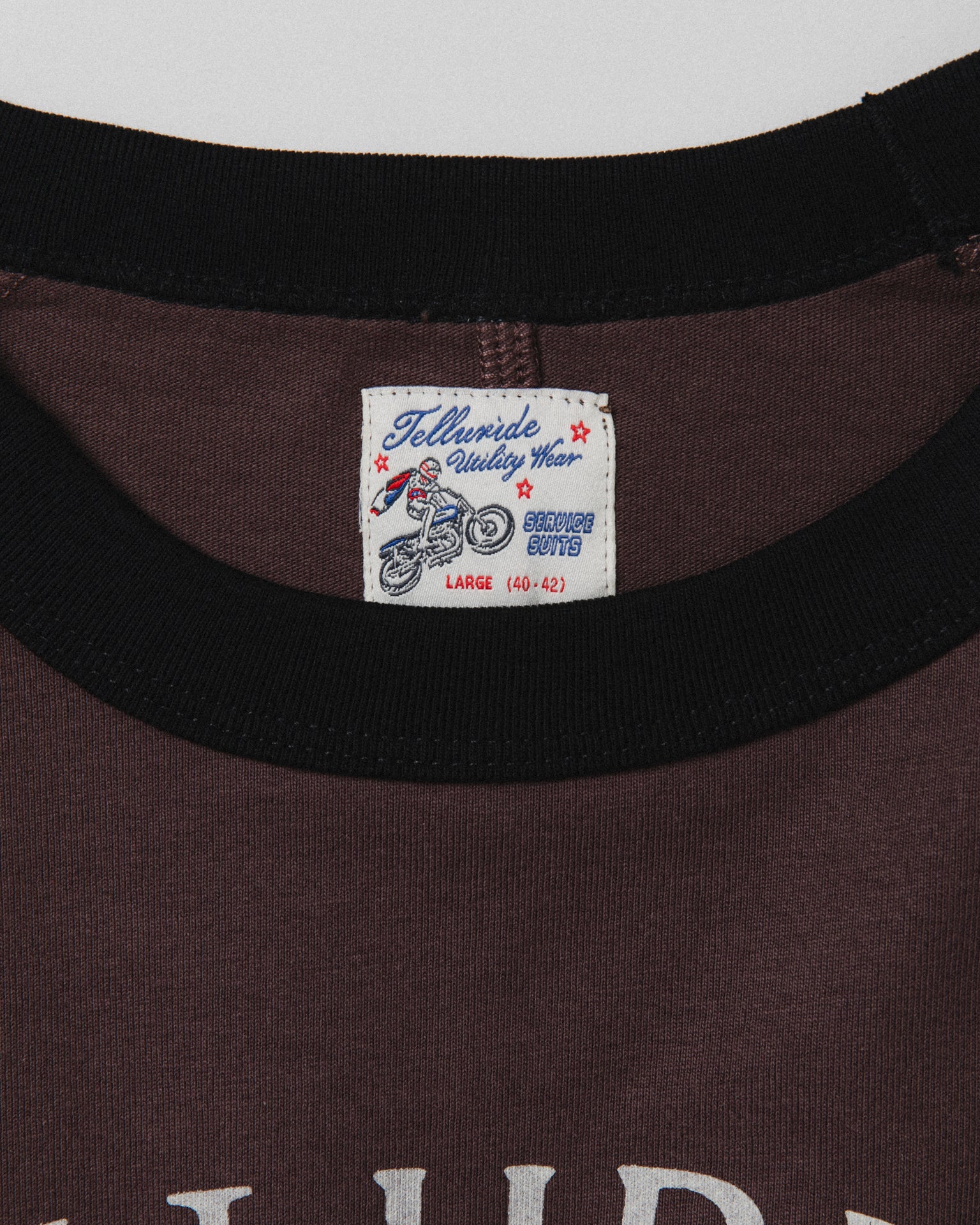 TELLURIDE SPINE RAGLAN TEE THE BUTCHER - PLUM/BLACK