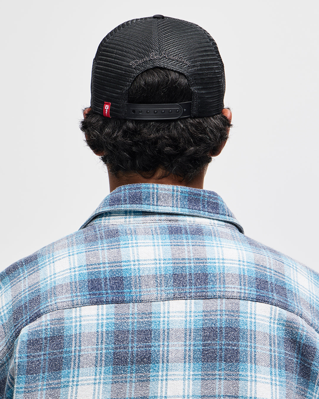 DEUS EX MACHINA BAYLANDS TRUCKER - BLACK