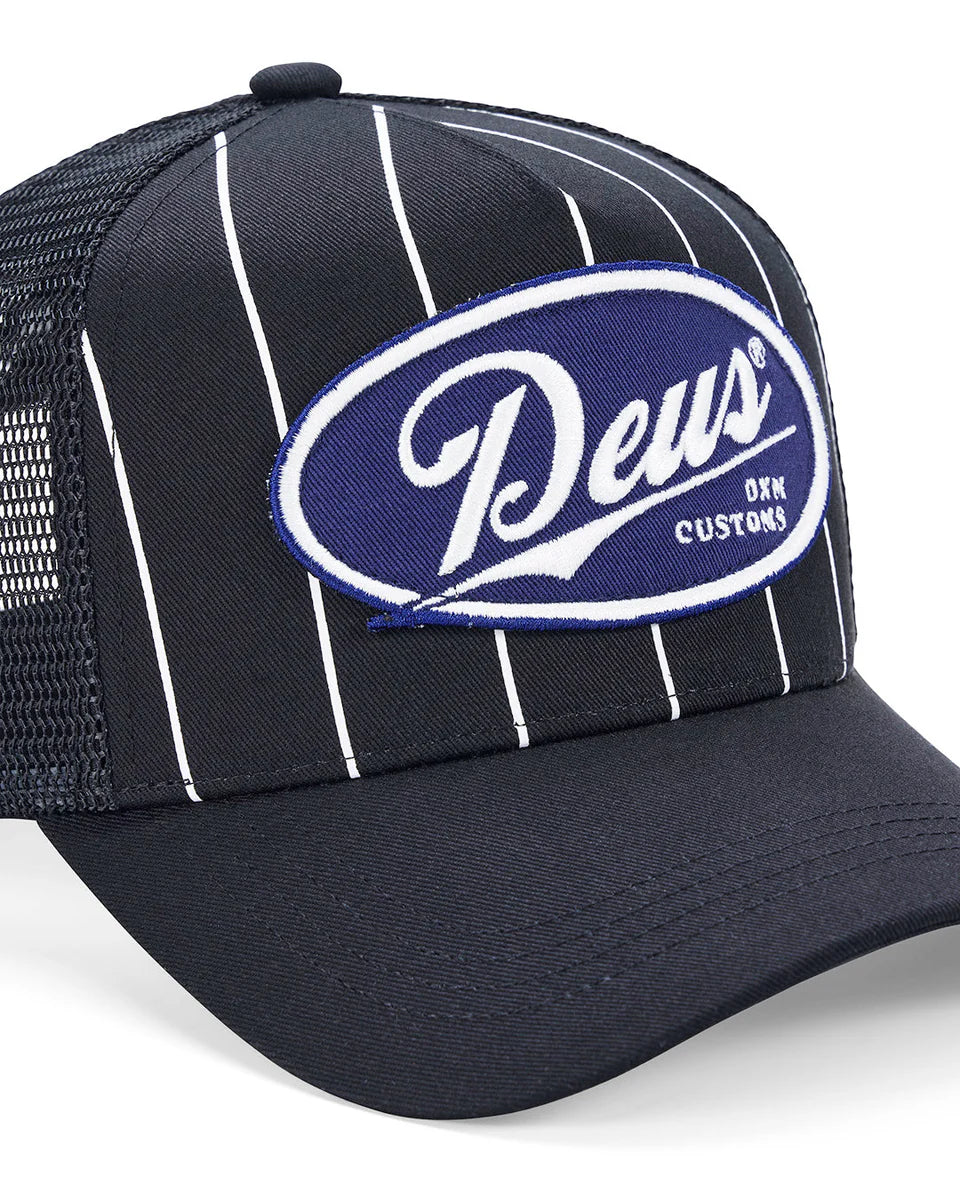 DEUS EX MACHINA FORECOURT TRUCKER - BLACK