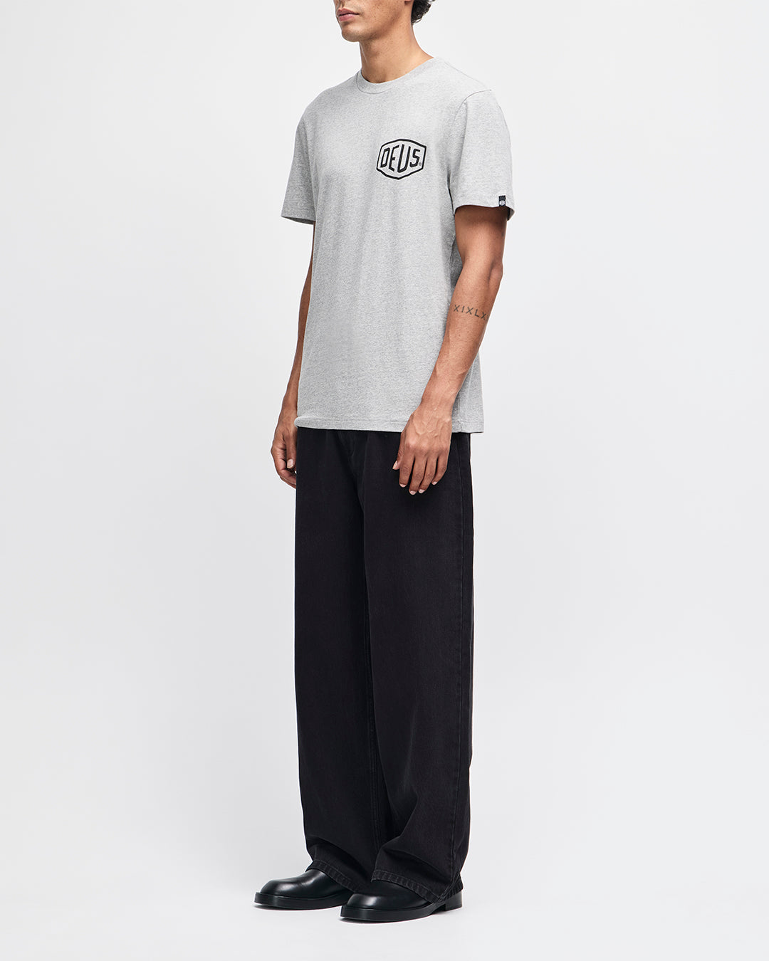 DEUS EX MACHINA CAMPERDOWN ADDRESS - GREY MARLE