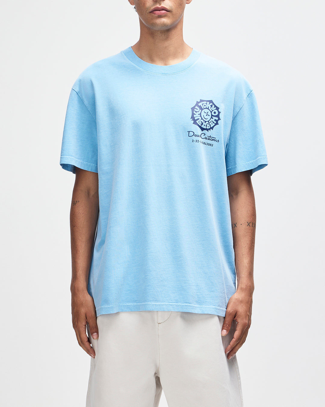 D261MTS573-TokyoAddressTee|Model