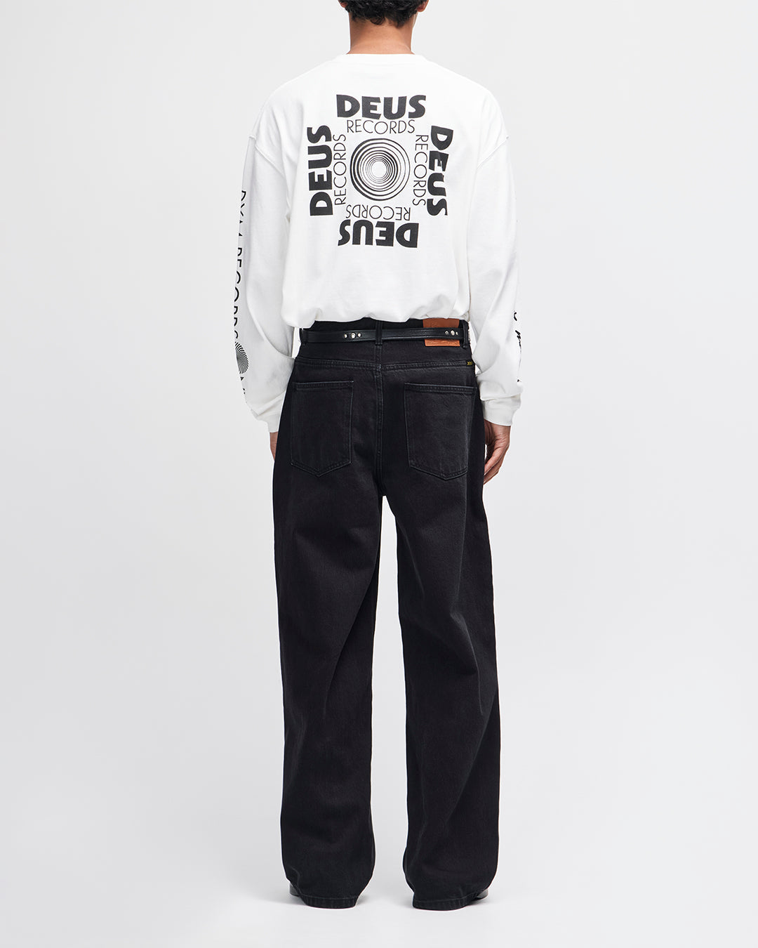 DEUS EX MACHINA DEFACTO LS TEE - VINTAGE WHITE