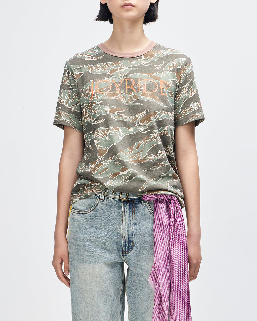 joyride-ringer-tee-ground-cover-green|Model|Female