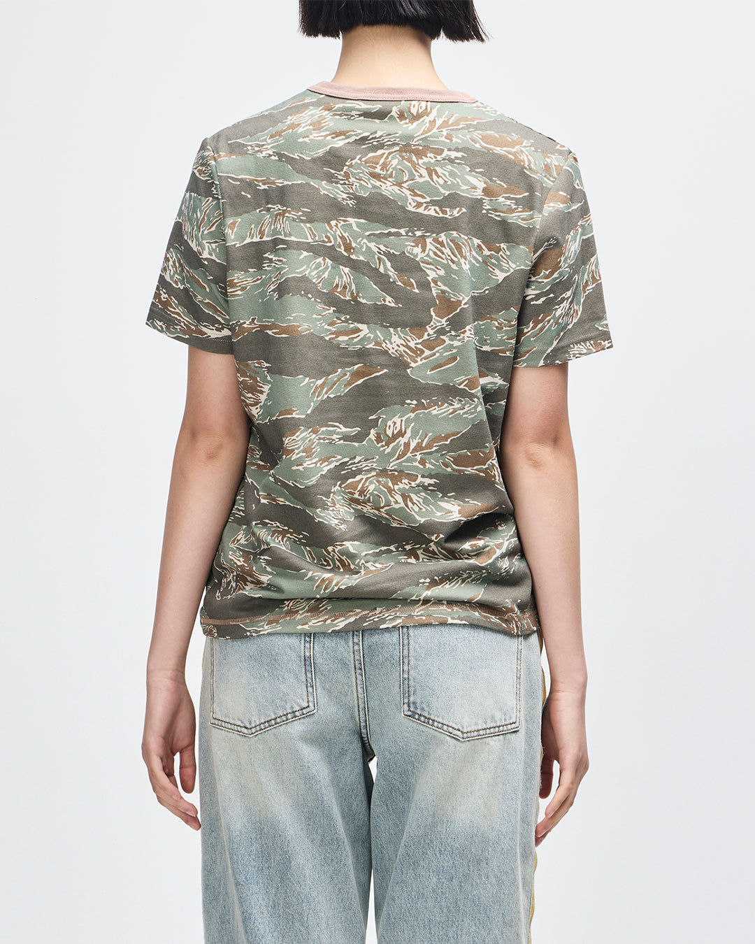 joyride-ringer-tee-ground-cover-green|Model|Female