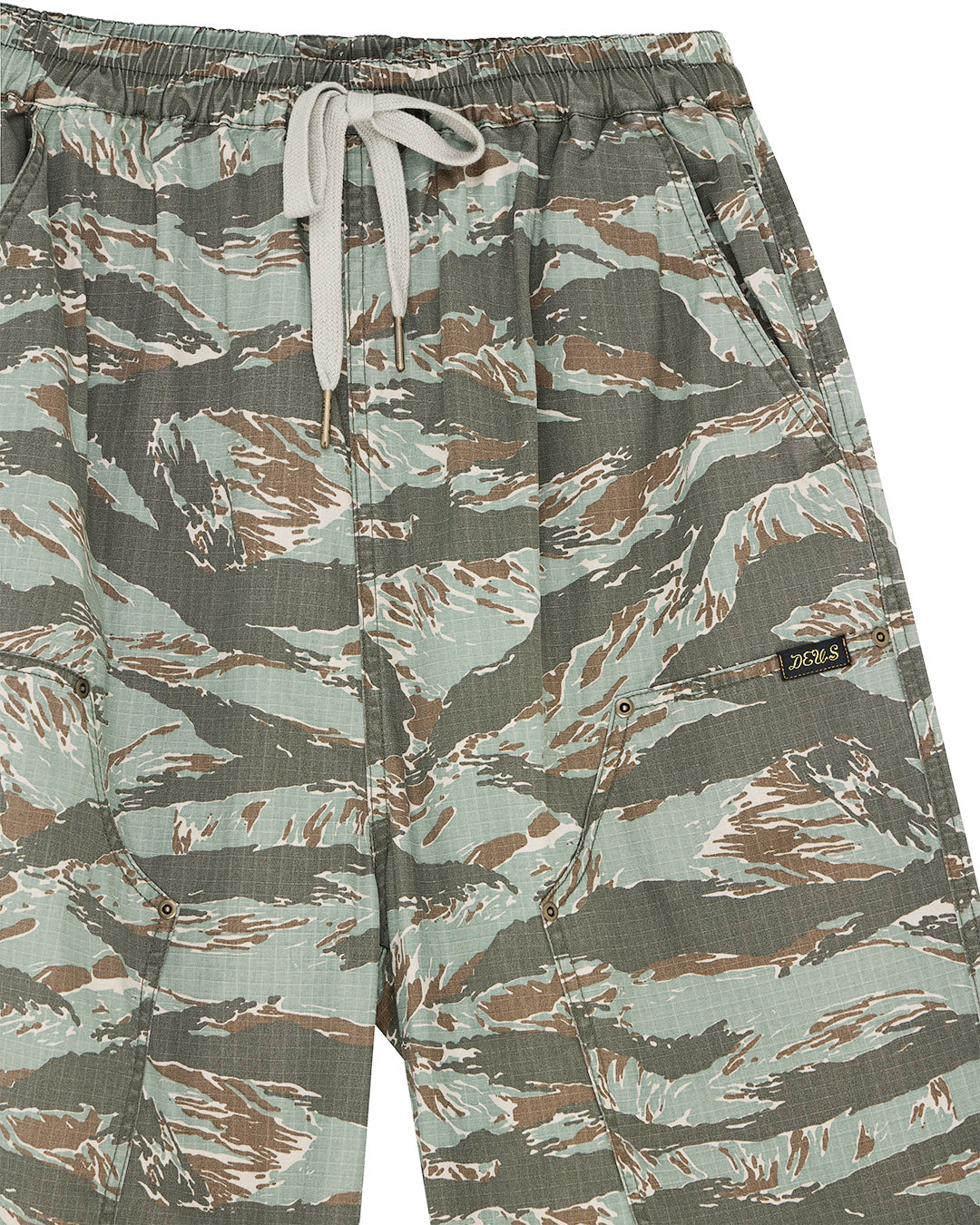 DEUS EX MACHINA Unforseen Short - Ground Cover Green