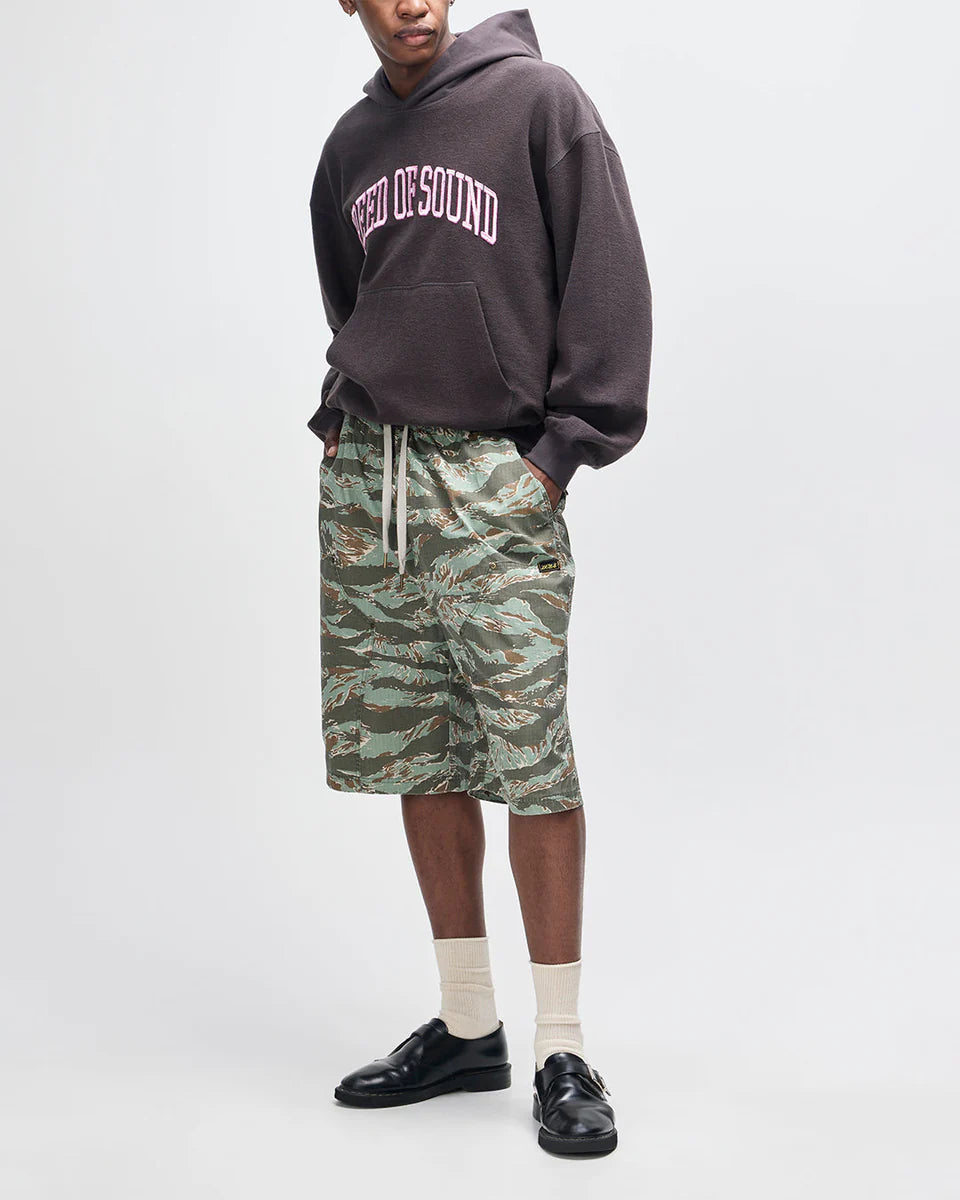 DEUS EX MACHINA UNFORSEEN SHORT - GROUND COVER GREEN