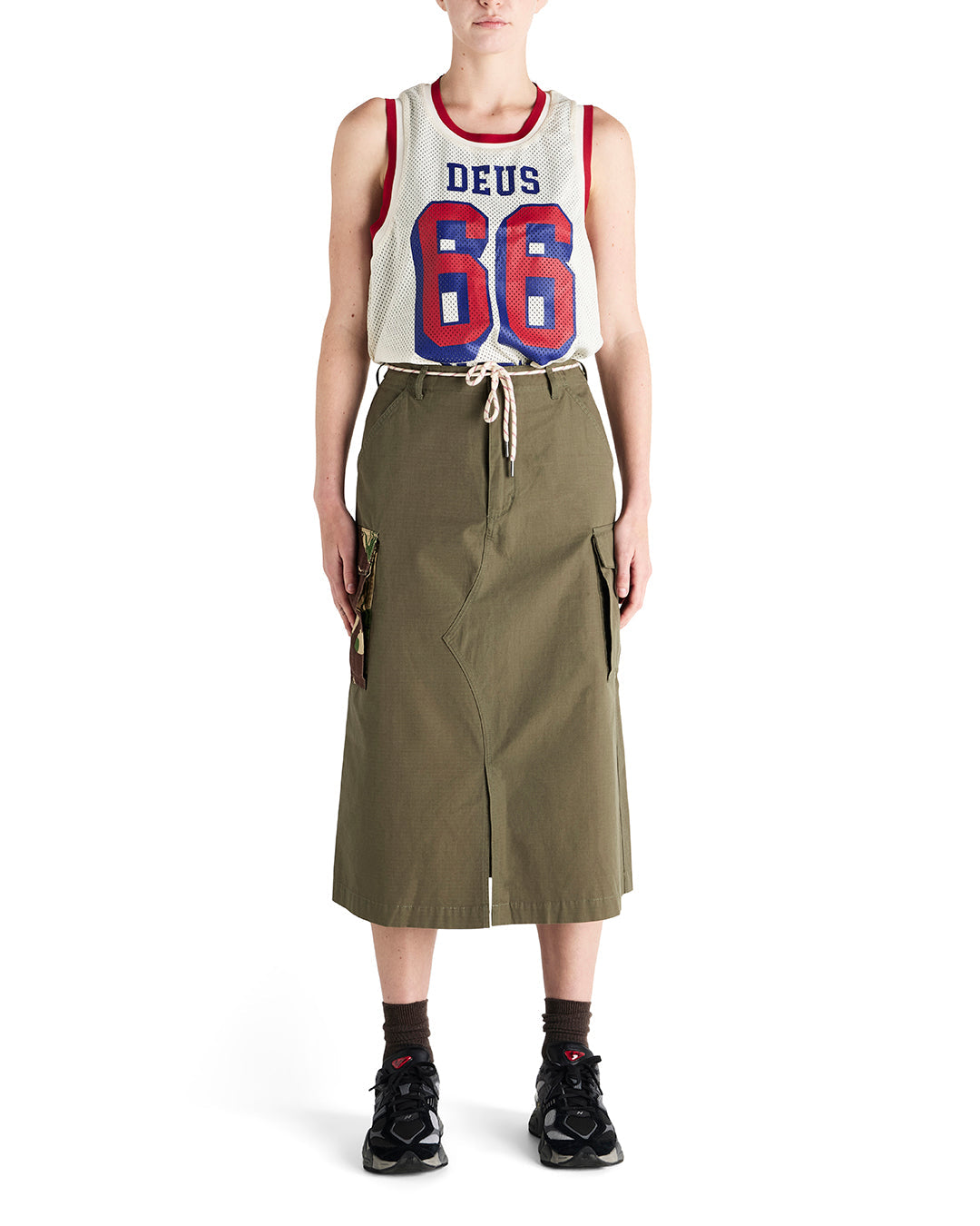 arts-crafts-skirt-burnt-olive|Model