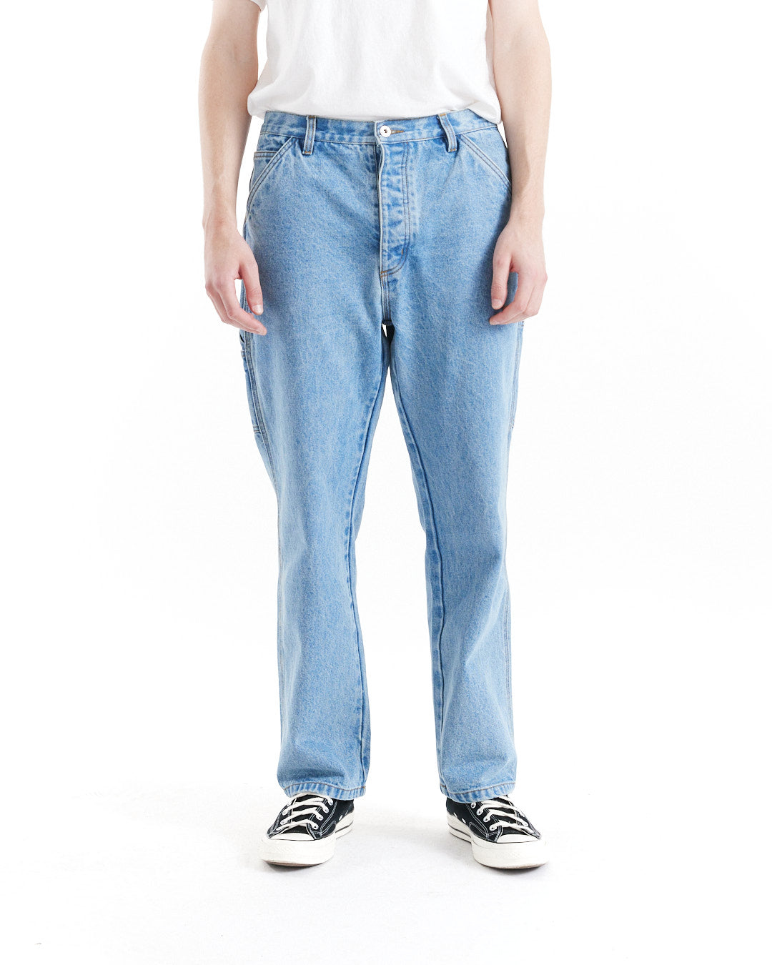 big-fella-denim-pant-lt-stone|Model