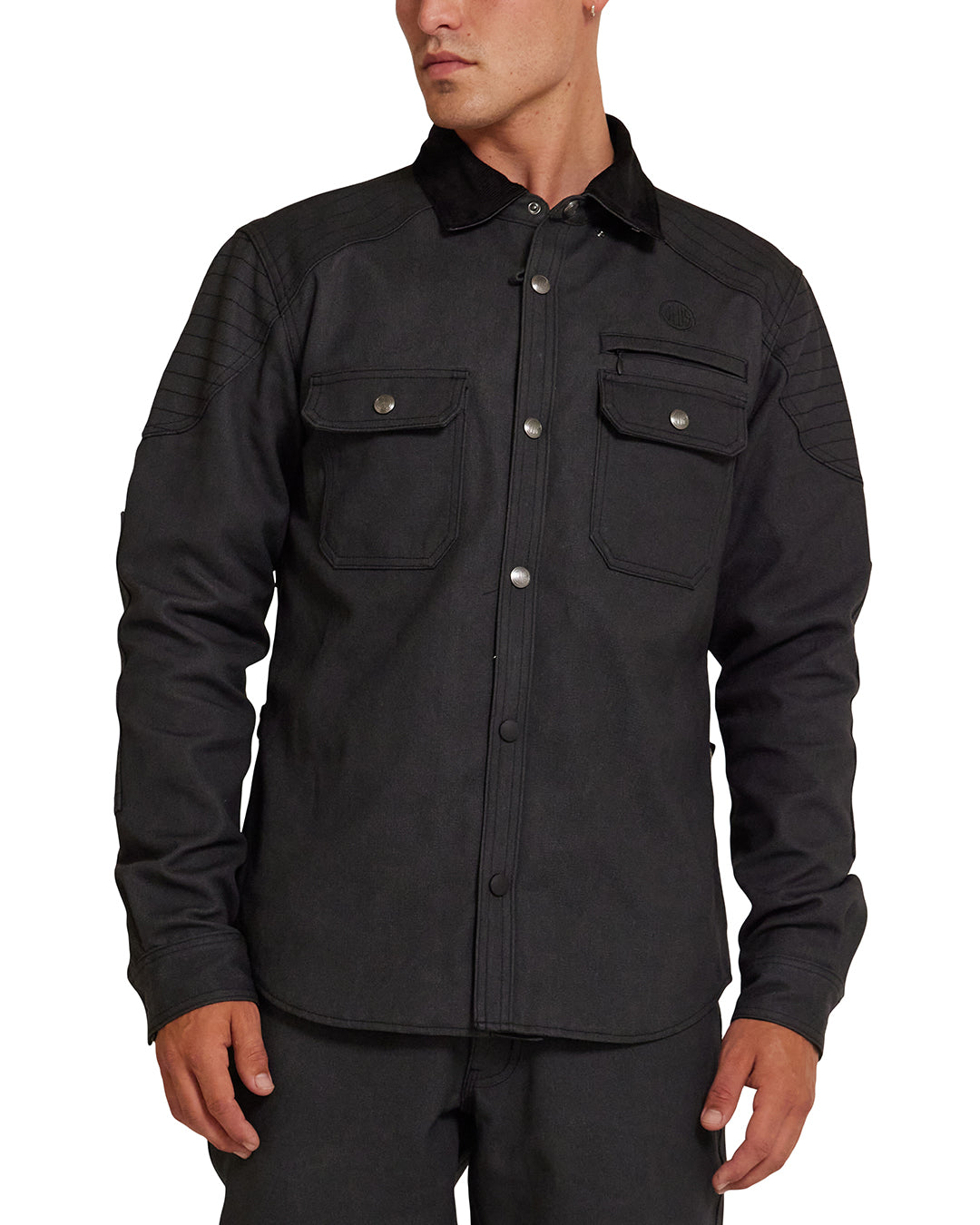 Canter Overshirt - Black|Model