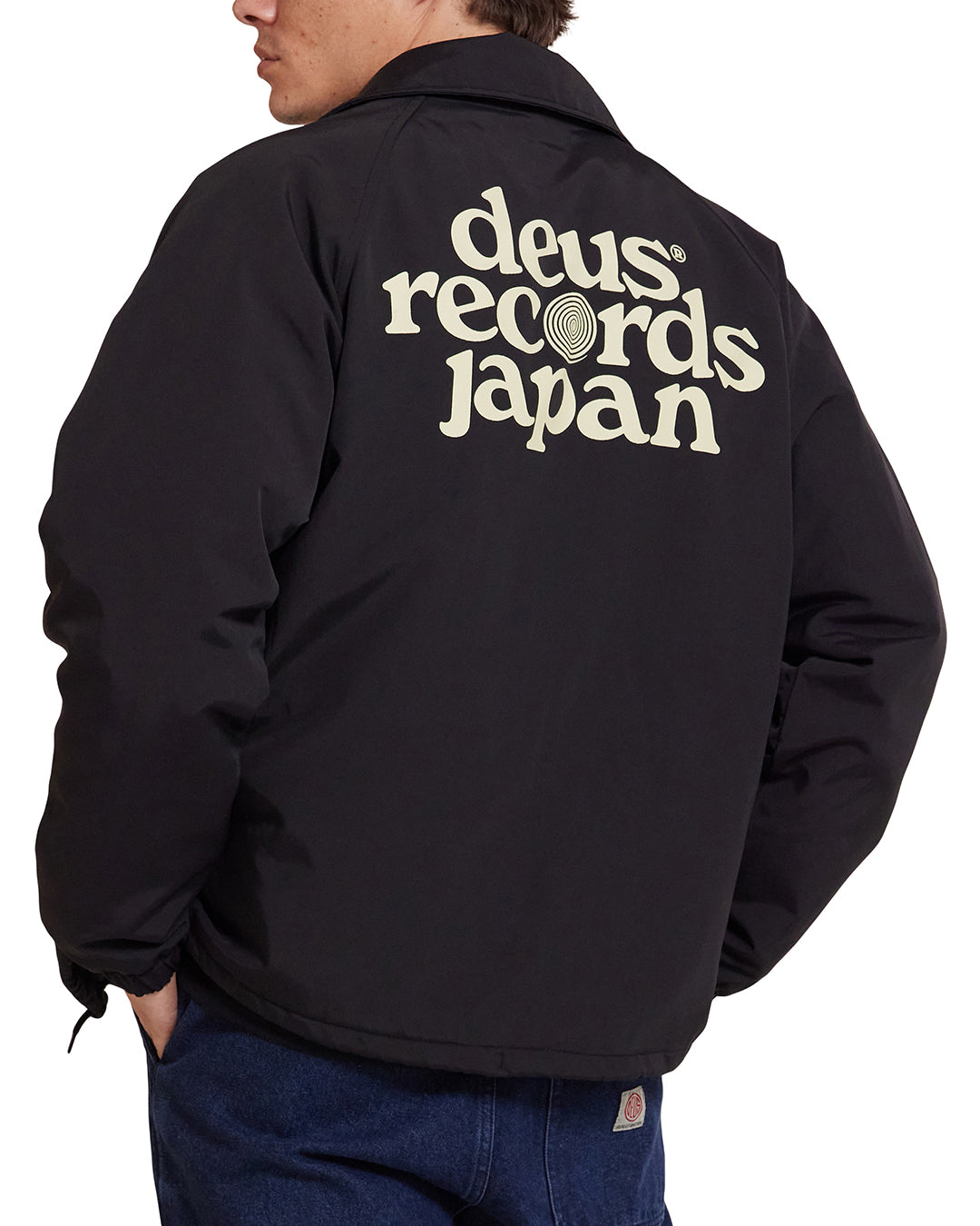 Strata Coach Jacket - Black|Model