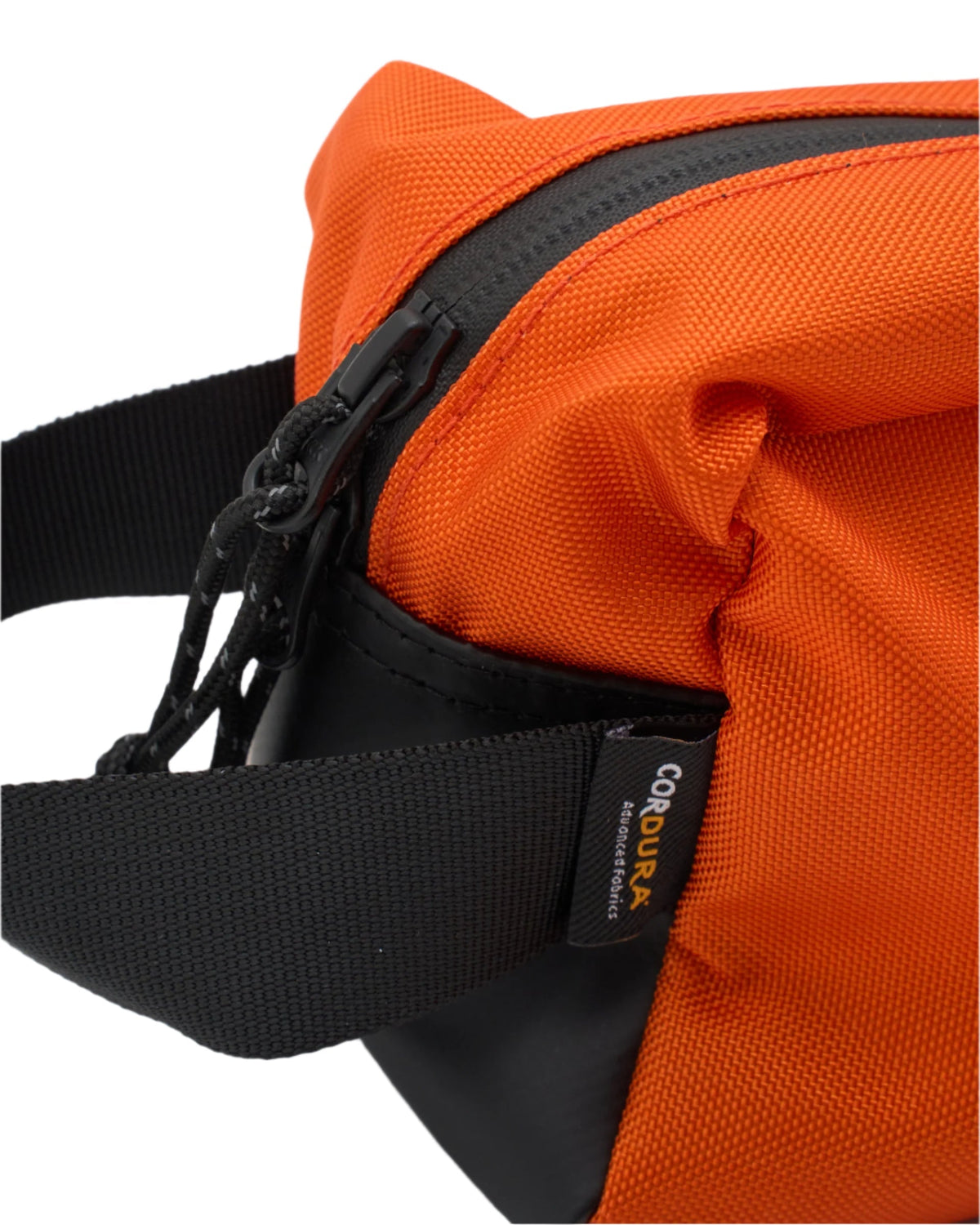 DEUS EX MACHINA SHORELINE WASH BAG - MANDARIN ORANGE