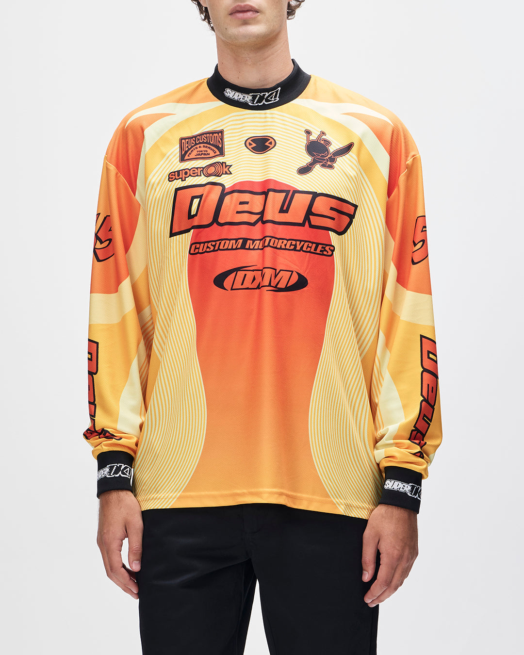 pledge-moto-jersey-sunrise-orange|Model