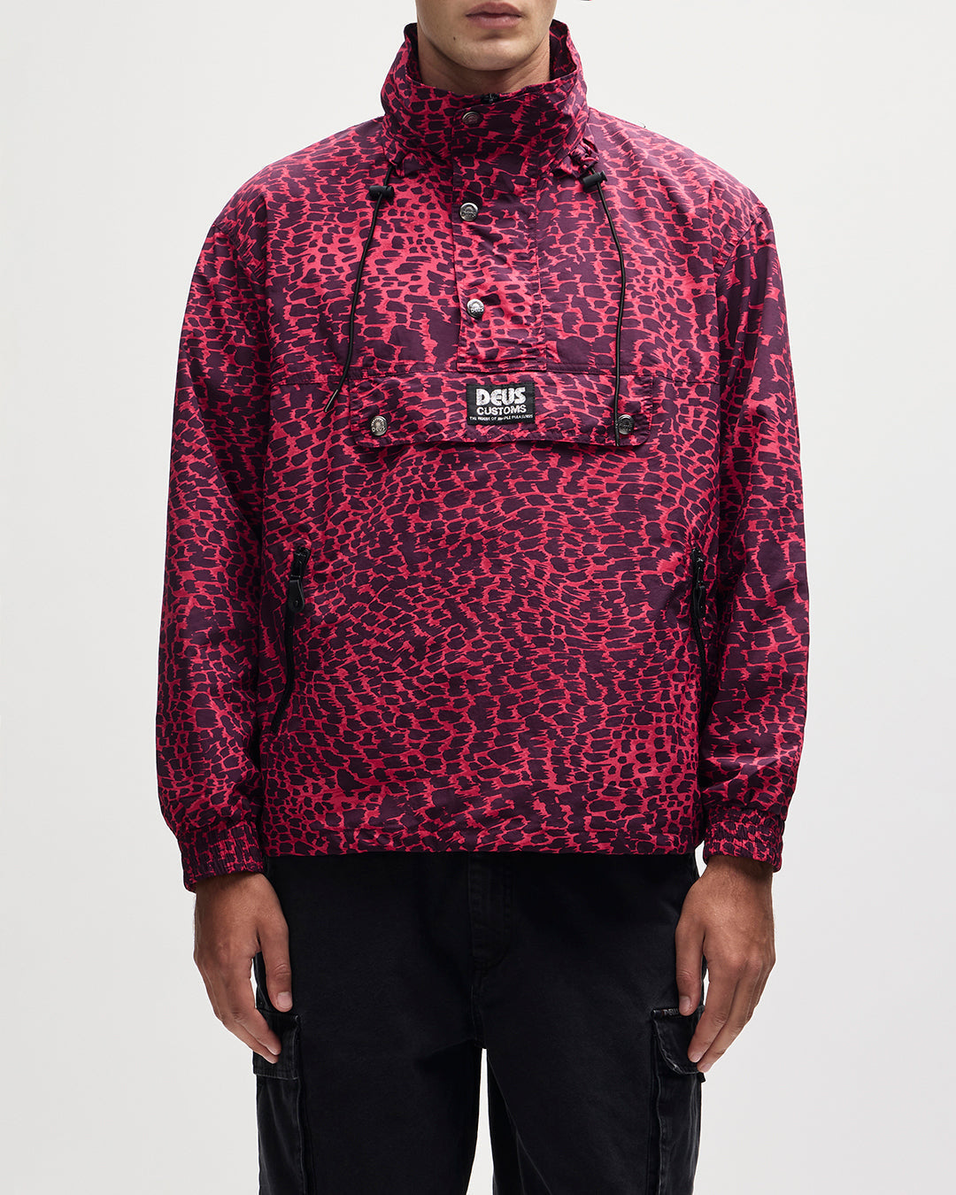 zanzibar-windstopper-raspberry|Model