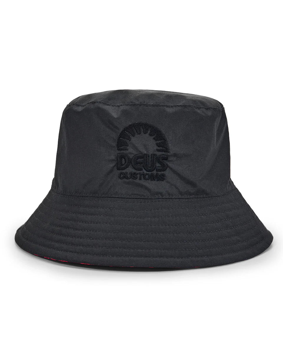 Deus Ex Machina Cruze Reversible Bucket — Anthracite-Raspberry — view 2