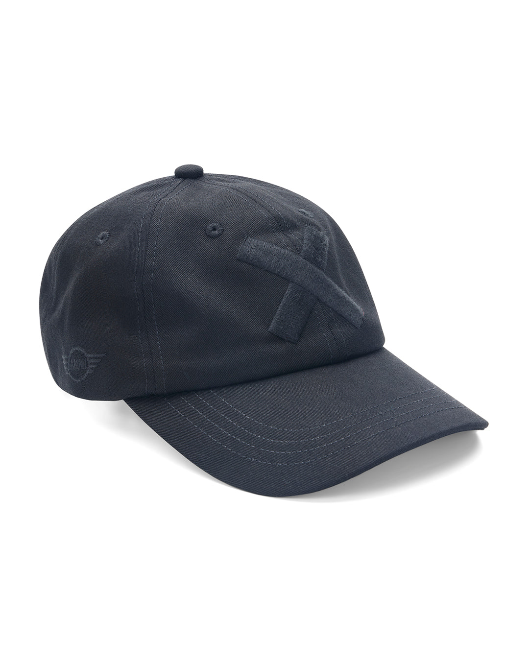 mini-insignia-cap-black|Flatlay