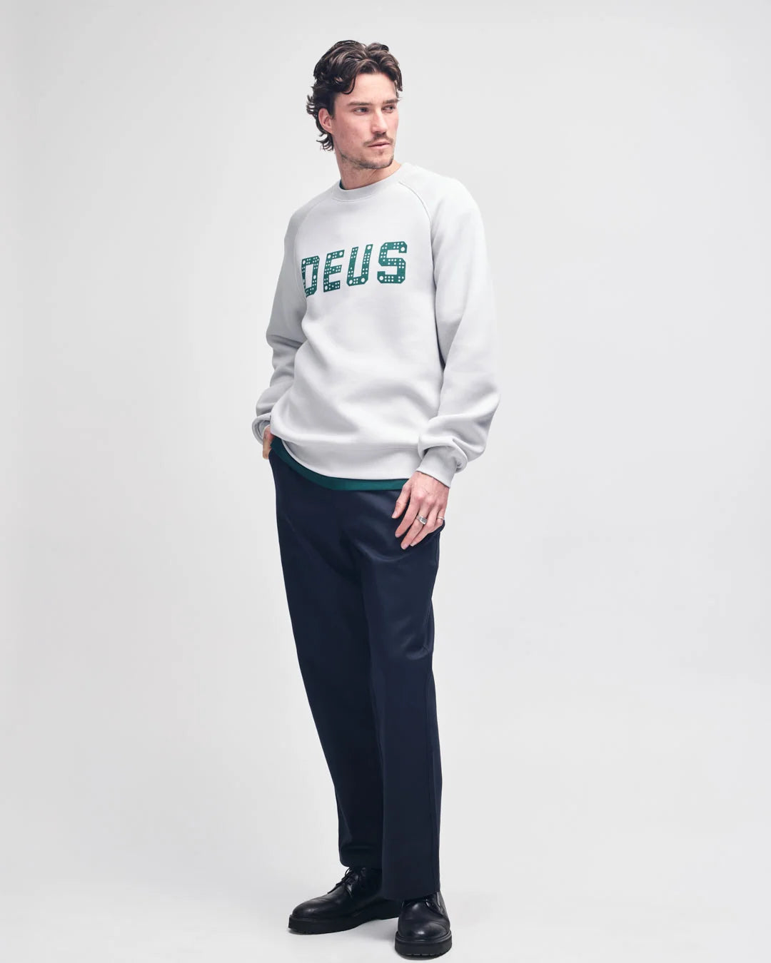 DEUS EX MACHINA BLOCK DRILL CREW - ALUMINIUM