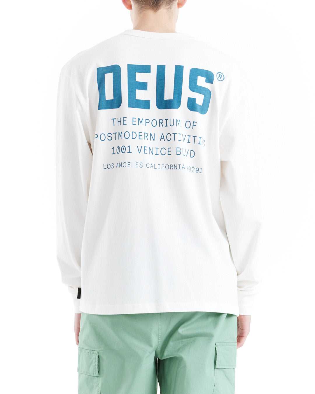 jones-ls-tee-vintage-white-ii|Model