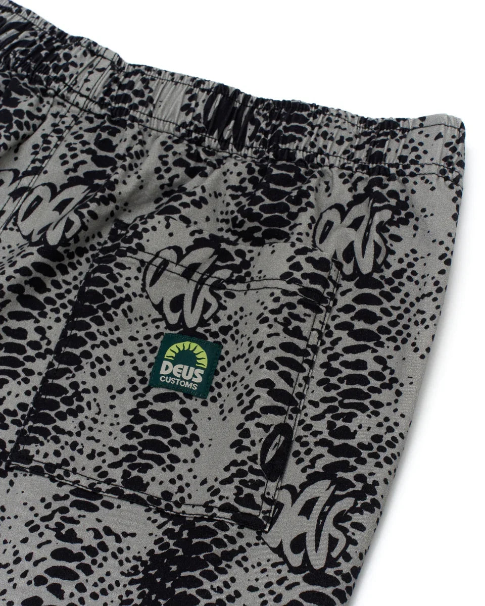 DEUS EX MACHINA SNAKE EYES BEACH SHORT TITANIUM