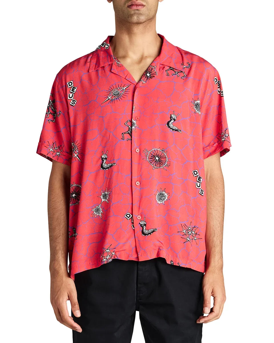 DEUS EX MACHINA VIBRANT VIRUS SHIRT STRAWBERRY
