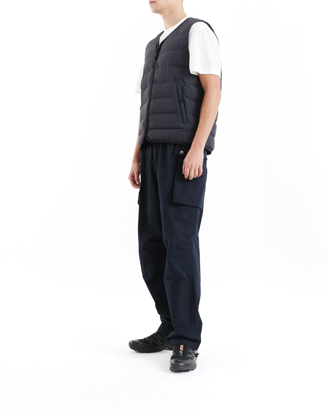 DEUS EX MACHINA PEAK PADDED VEST - BLACK